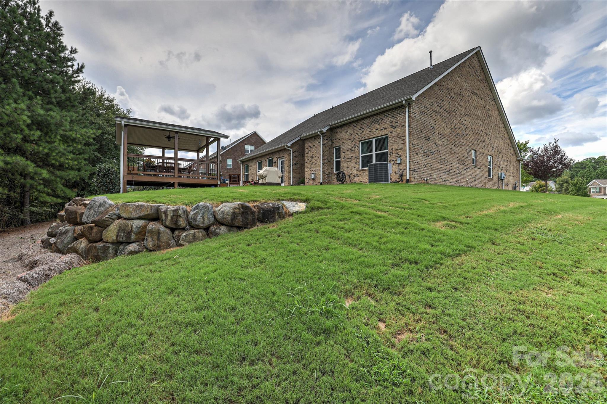 Single Family Residence at 2084 Fuera Road, York, photo 41 of 46