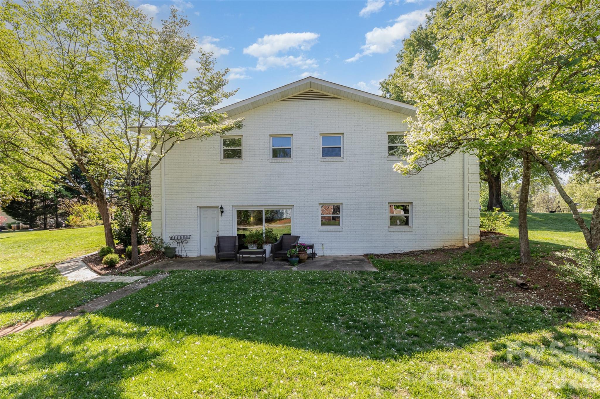 Single Family Residence at 1041 Brawley School Road, Mooresville, photo 26 of 28