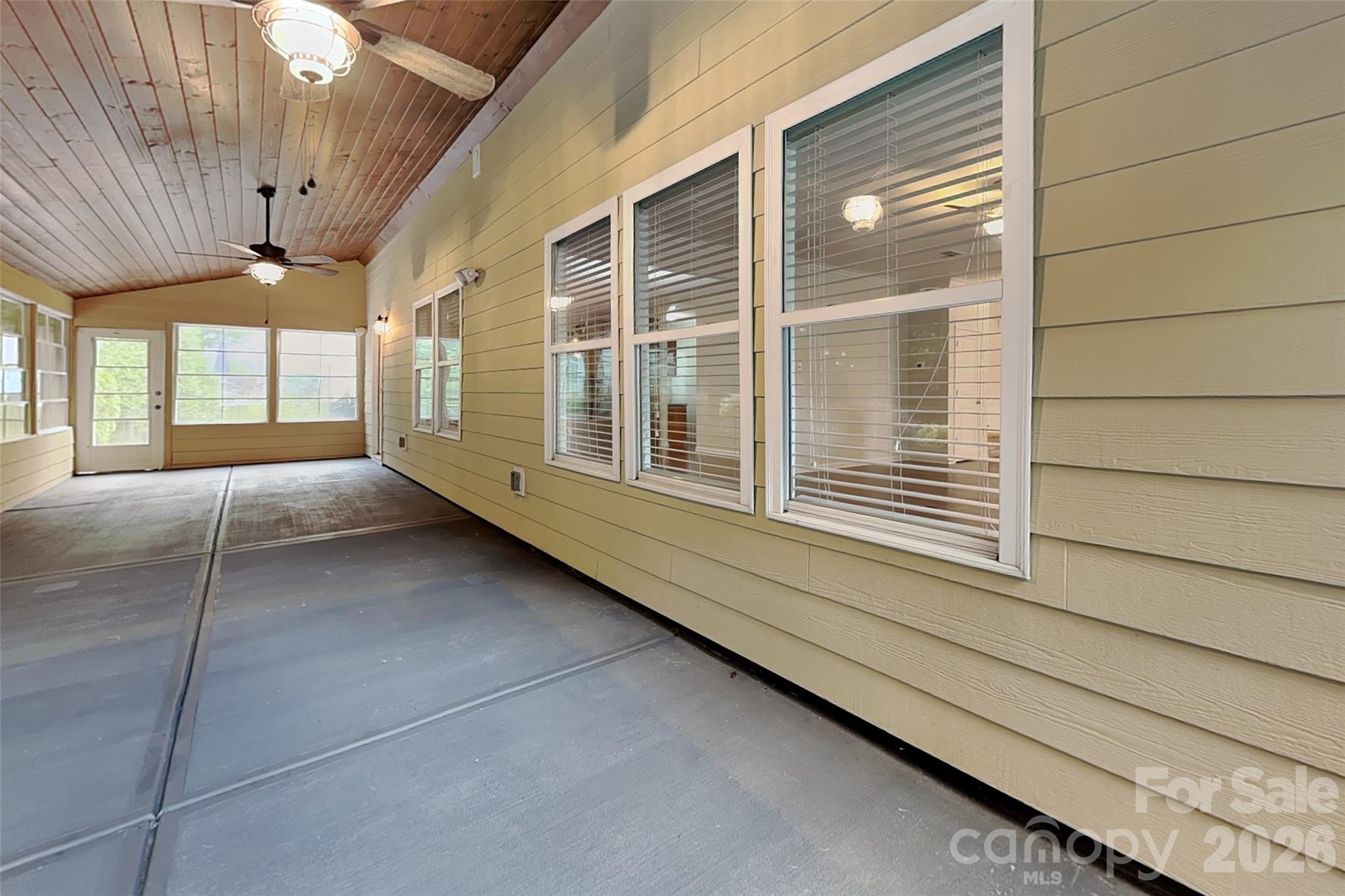 Single Family Residence at 3058 Amaranth Drive, Fort Mill, photo 27 of 33