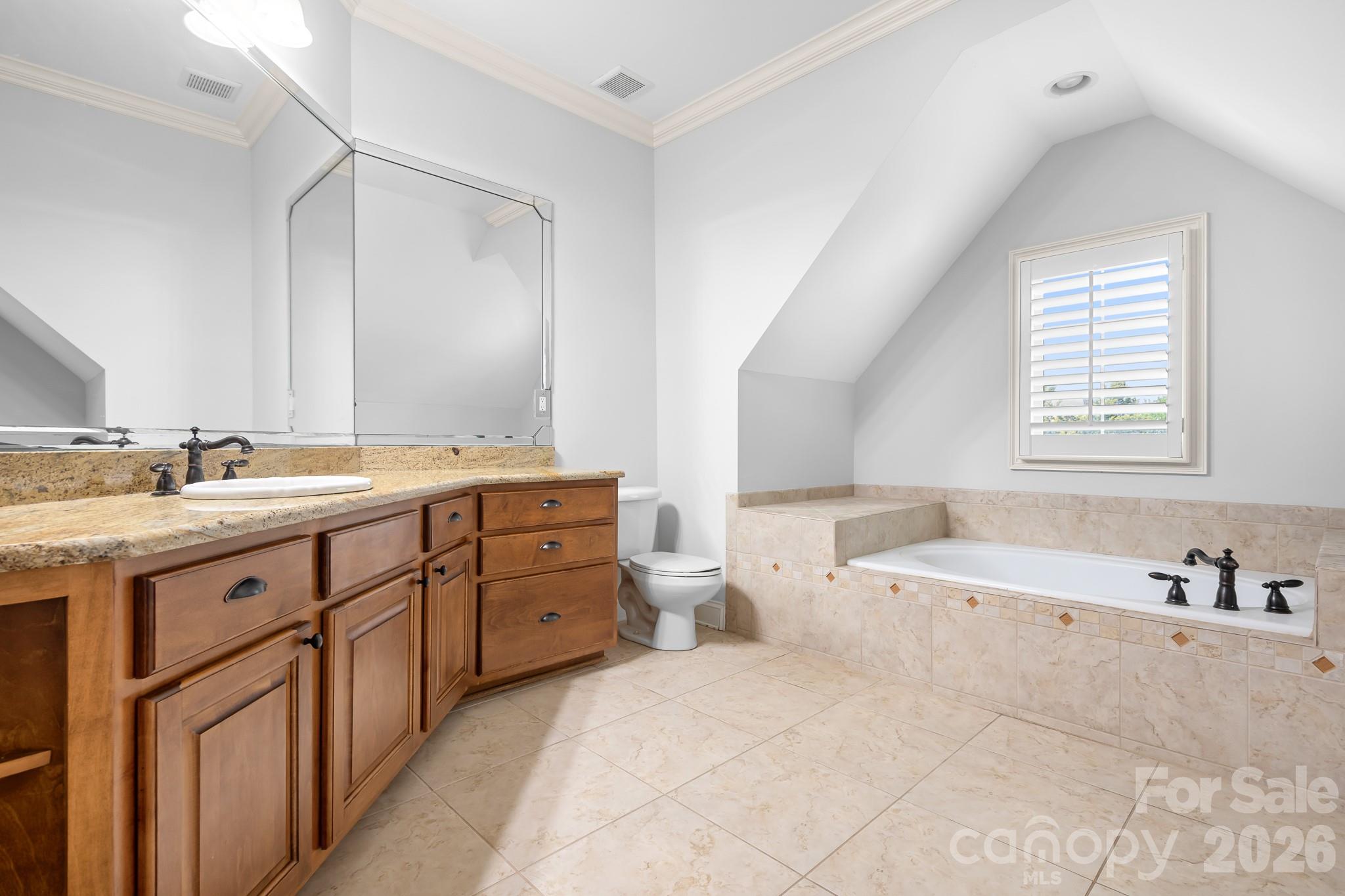 Single Family Residence at 2215 Whiskery Drive, Waxhaw, photo 19 of 48