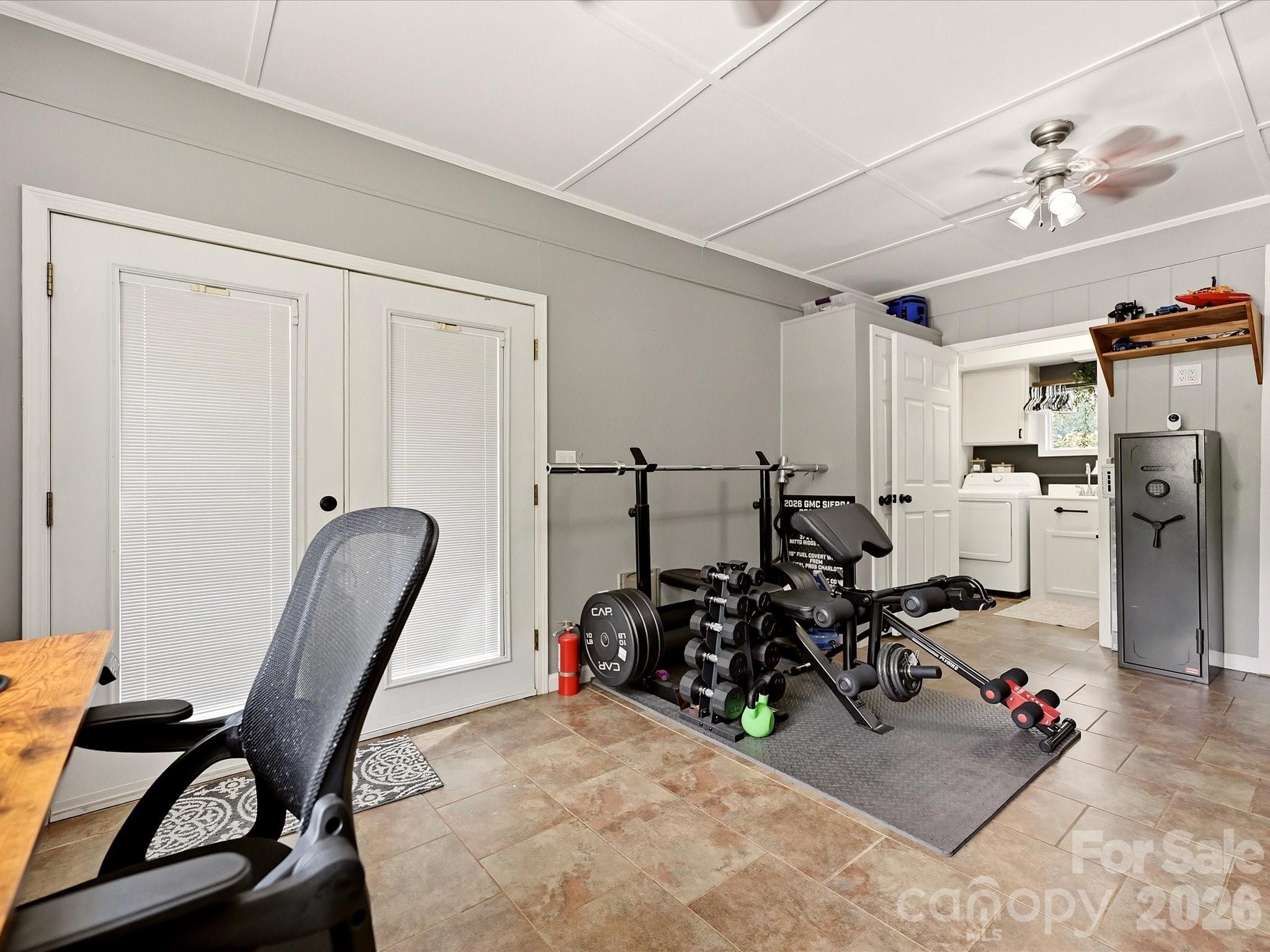 Single Family Residence at 513 Paradise Circle, Belmont, photo 25 of 50
