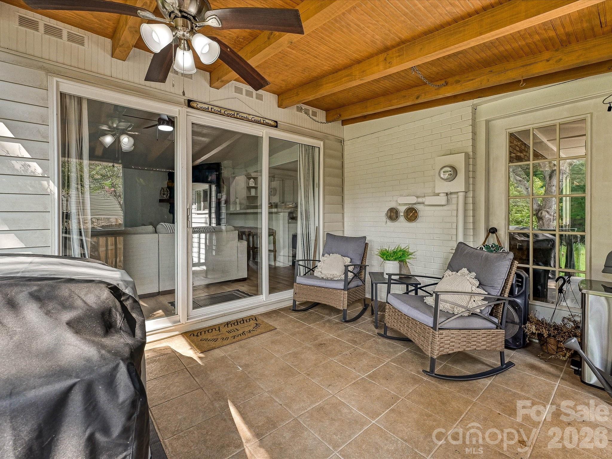 Single Family Residence at 513 Paradise Circle, Belmont, photo 27 of 50