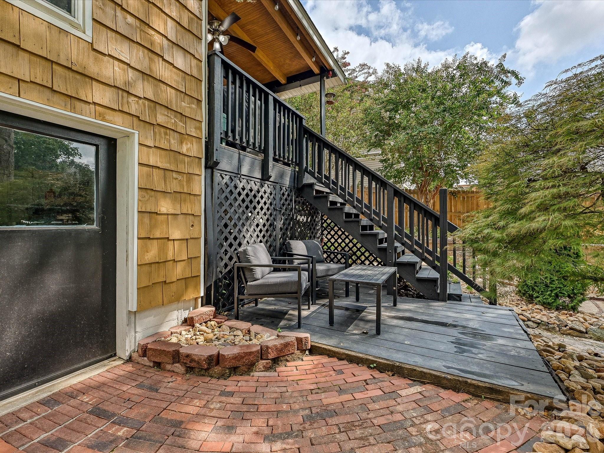 Single Family Residence at 513 Paradise Circle, Belmont, photo 29 of 50