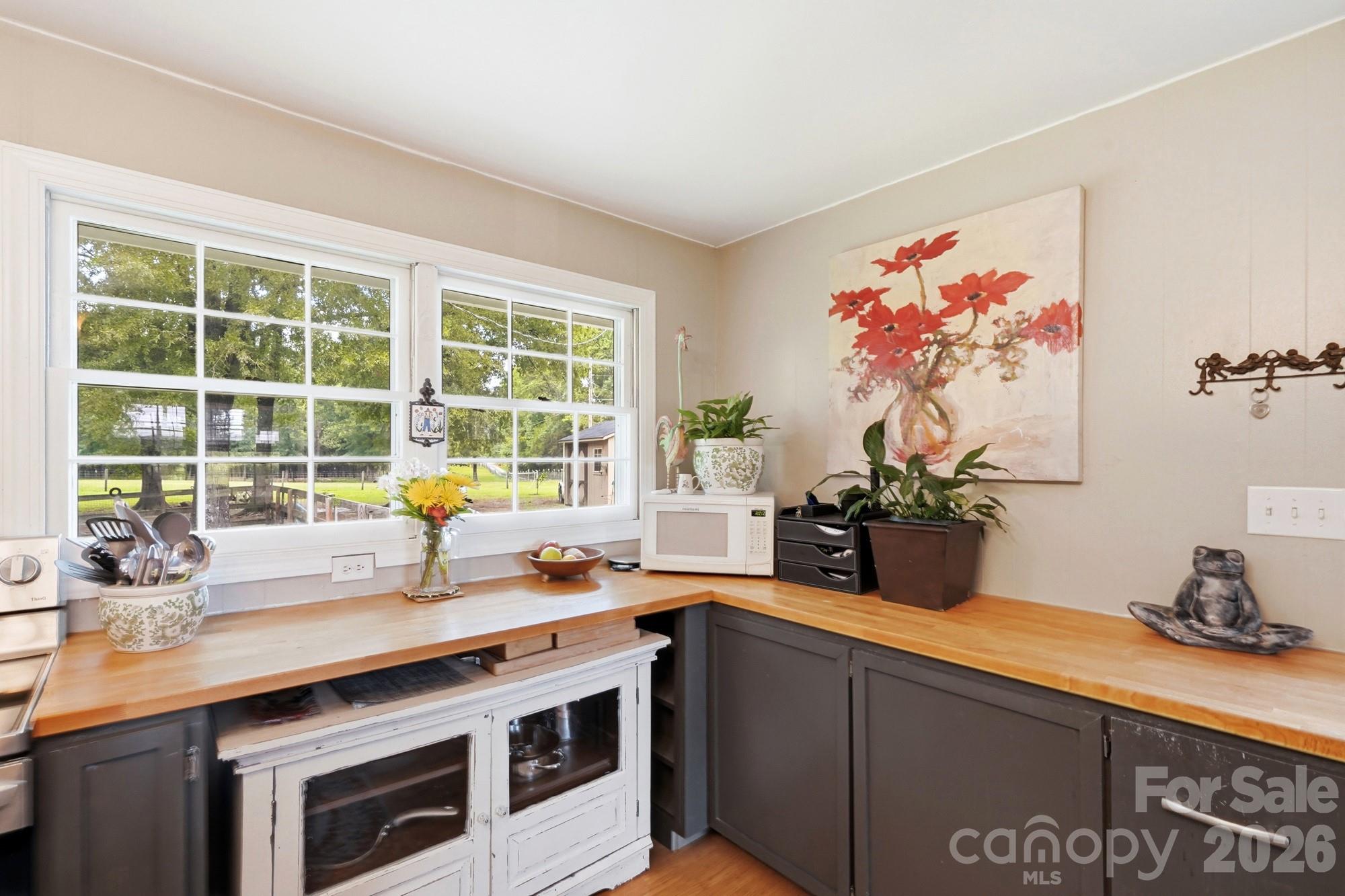 counter space - 205 Airport Road, Monroe