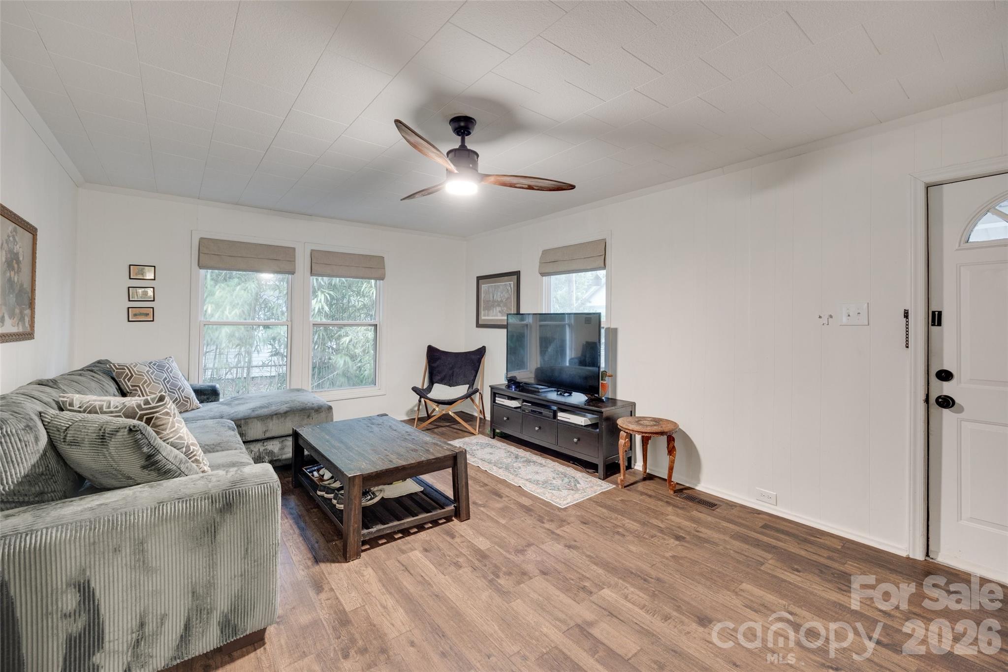 Single Family Residence at 608 Spruce Street, Mooresville, photo 8 of 29