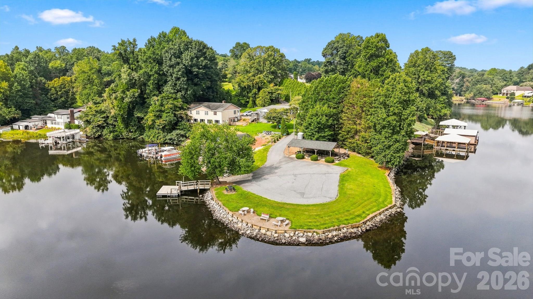 Picnic Area at Lake Access - 6011 Dockside Drive, Hickory