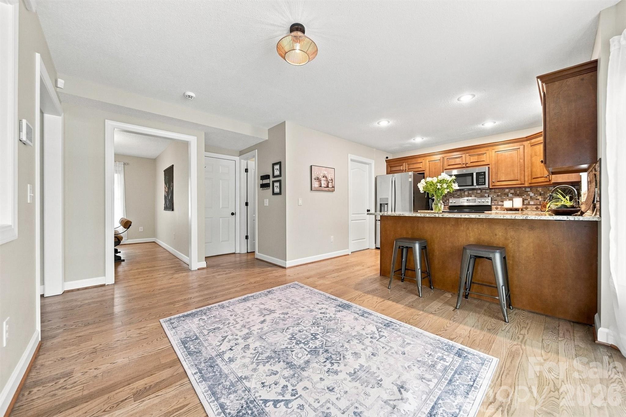 Single Family Residence at 6011 Dockside Drive, Hickory, photo 12 of 48