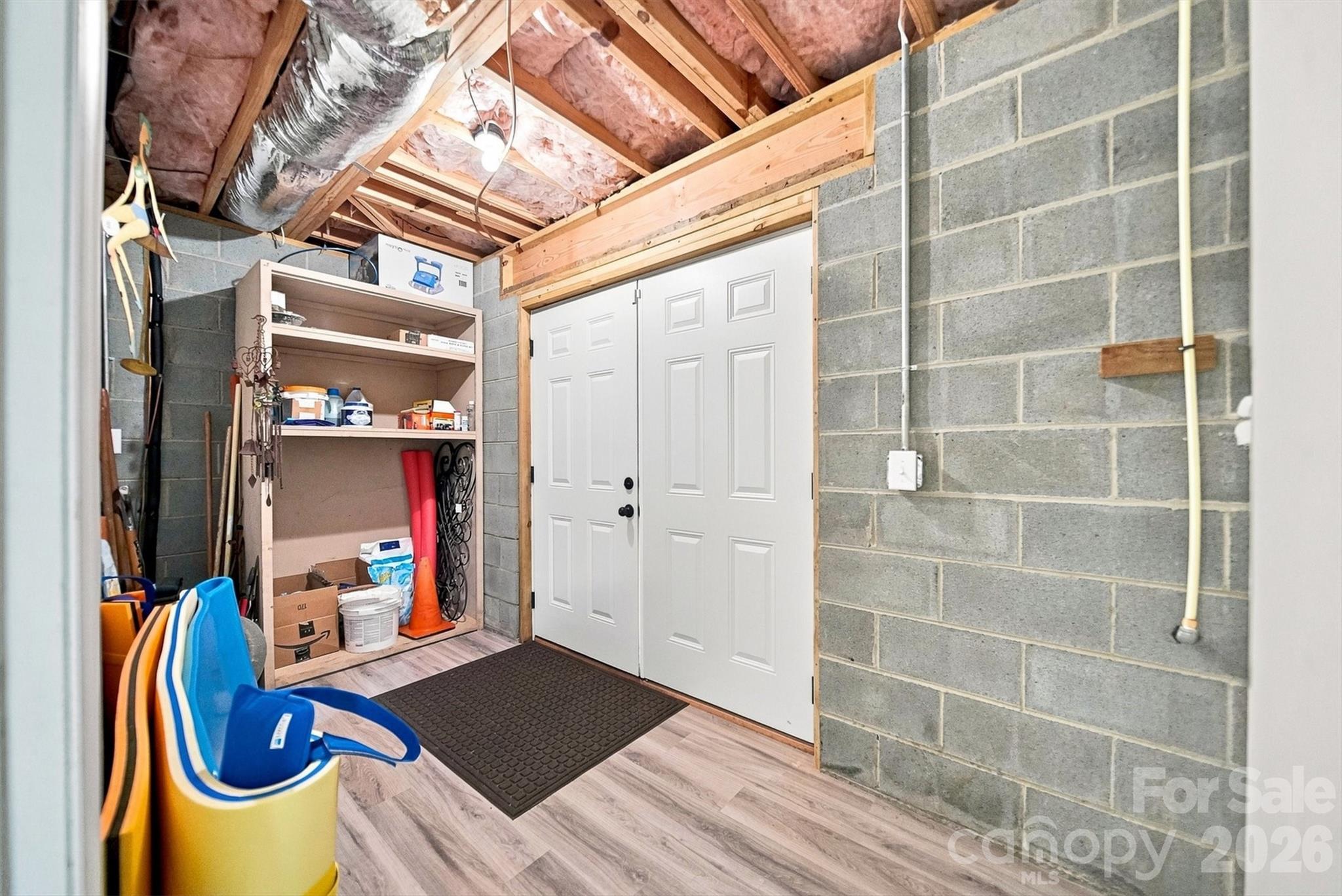 Single Family Residence at 6011 Dockside Drive, Hickory, photo 33 of 48