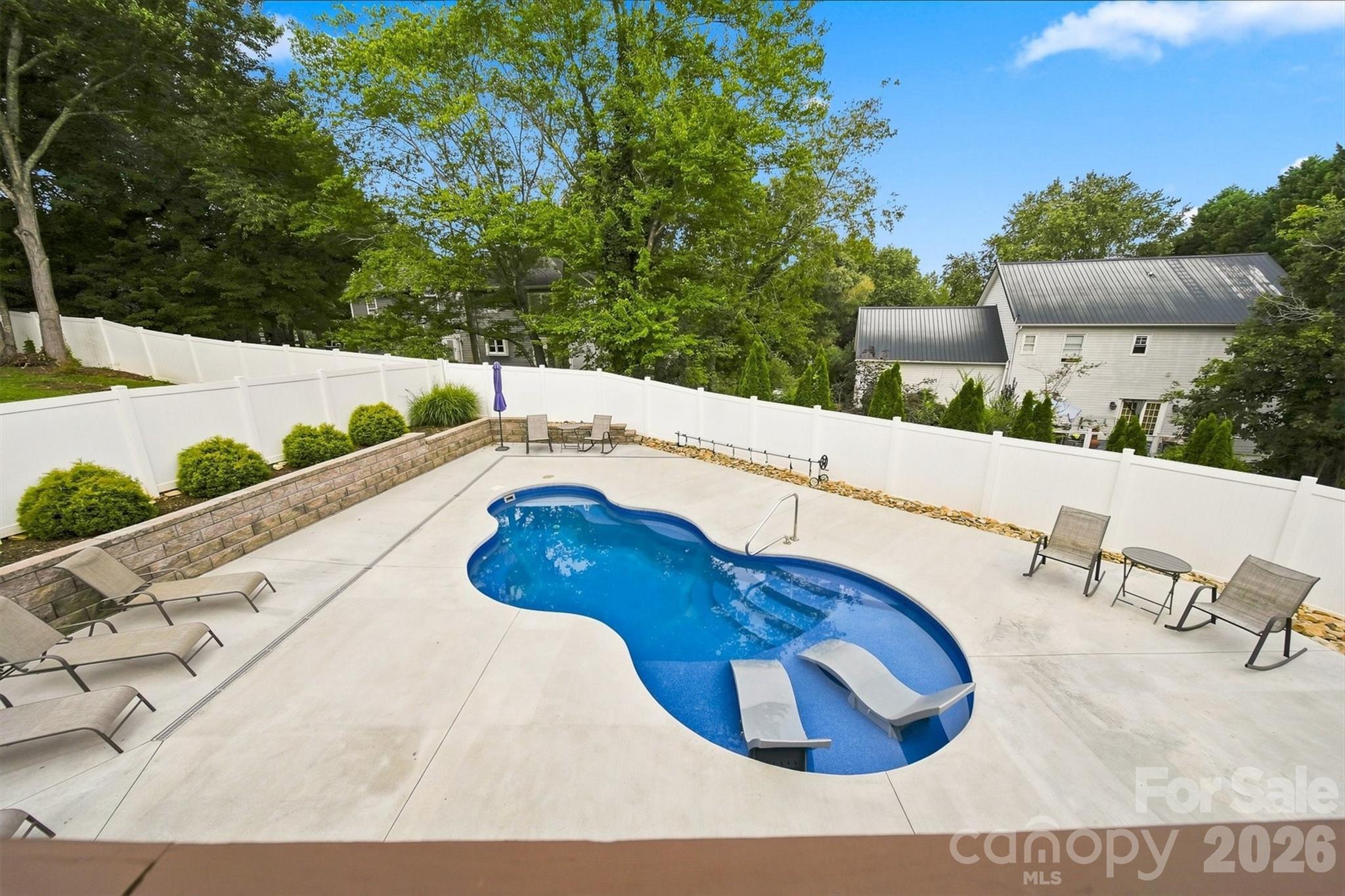 Single Family Residence at 6011 Dockside Drive, Hickory, photo 37 of 48