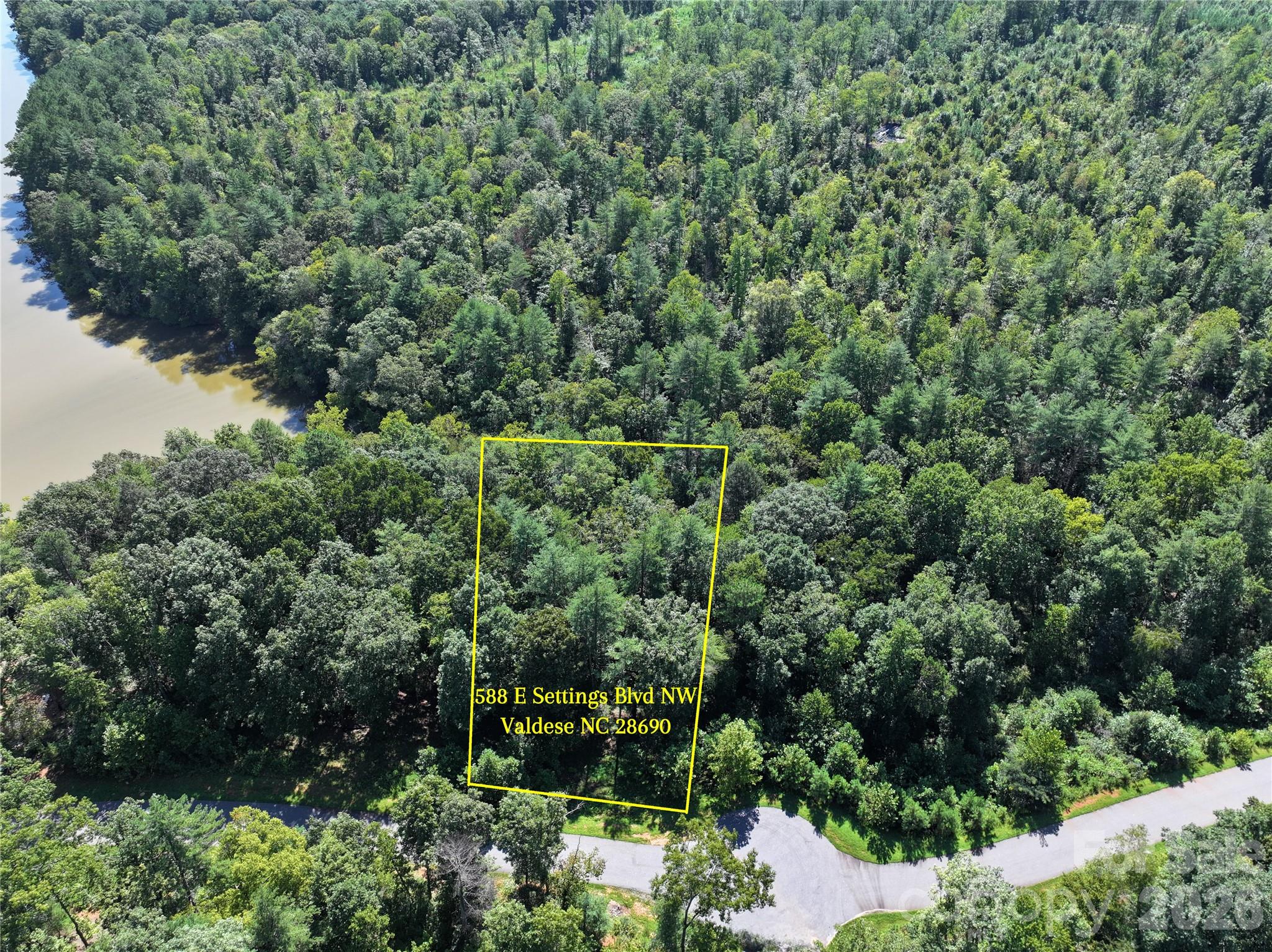 Lot at 588 E Settings Boulevard NW, Valdese, photo 4 of 25