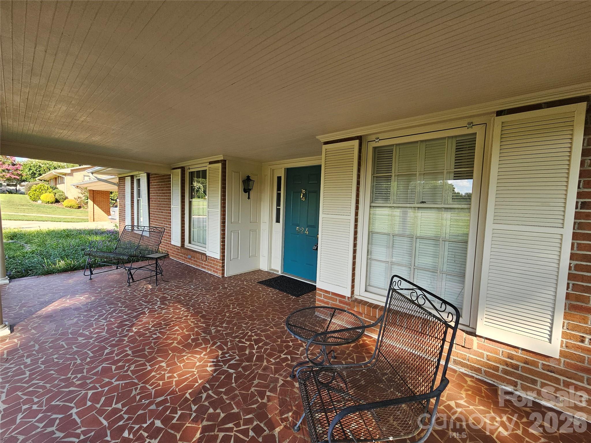 Single Family Residence at 524 Country Club Circle, Shelby, photo 3 of 39