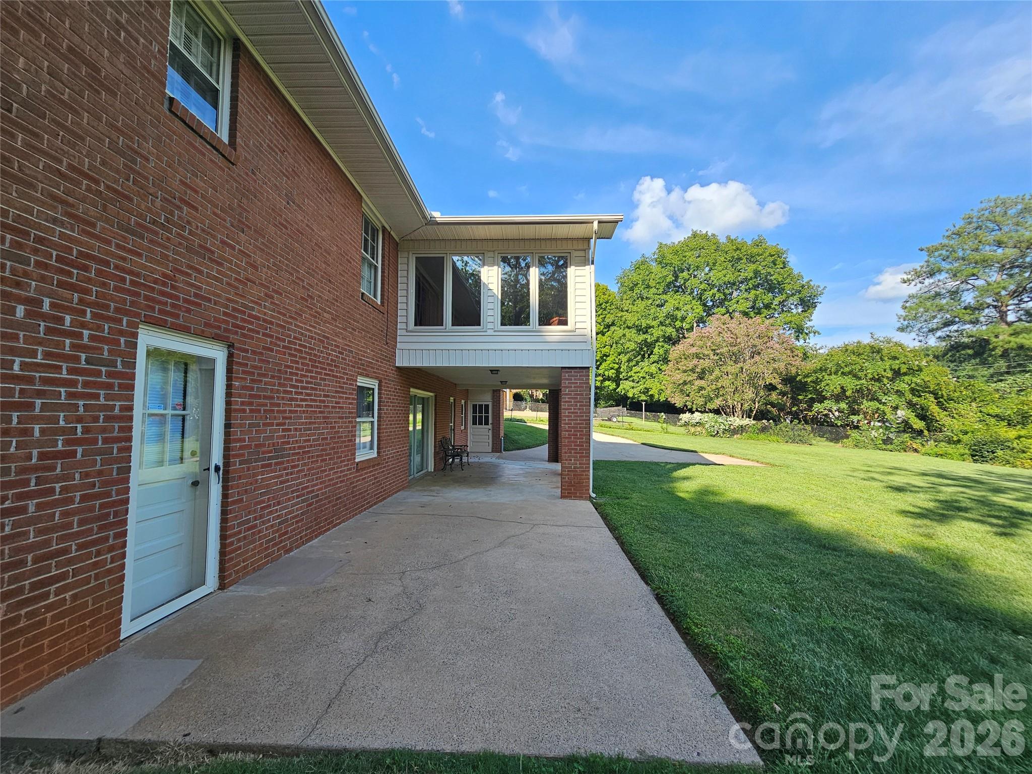 Single Family Residence at 524 Country Club Circle, Shelby, photo 37 of 39