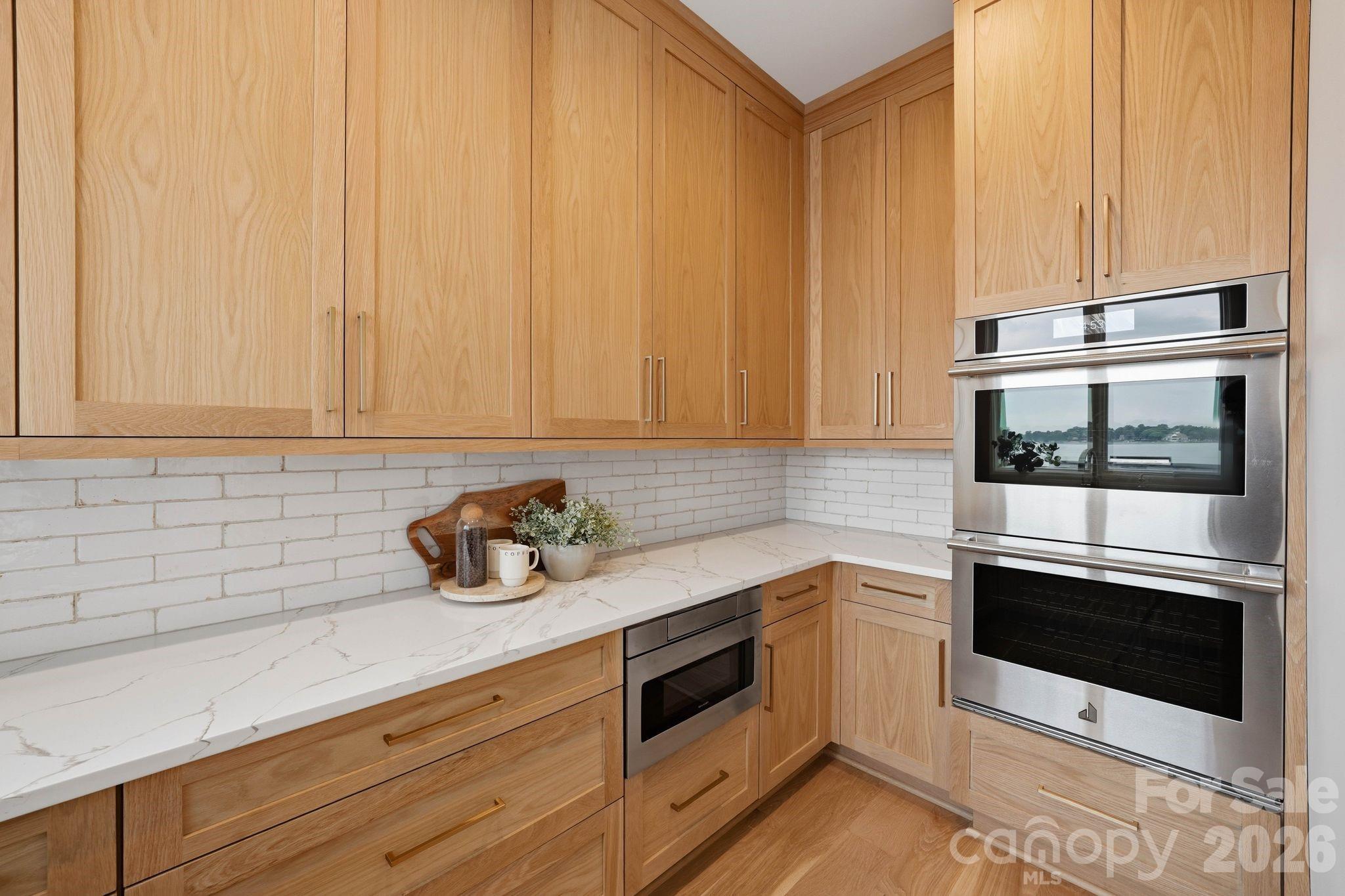 Single Family Residence at 3904 Channel Pointe Lane, Denver, photo 21 of 44