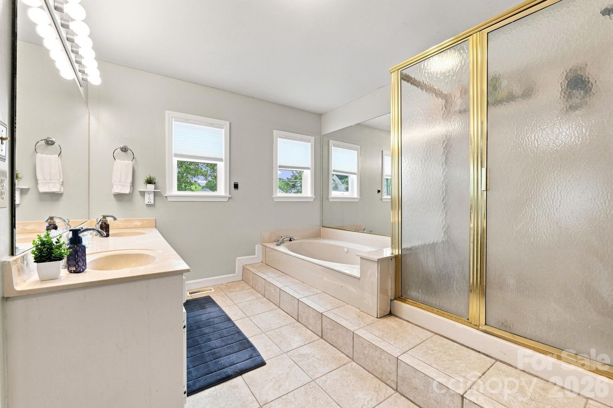 Primary Bathroom with Separate Tub & Shower - 106 Webbed Foot Road, Mooresville