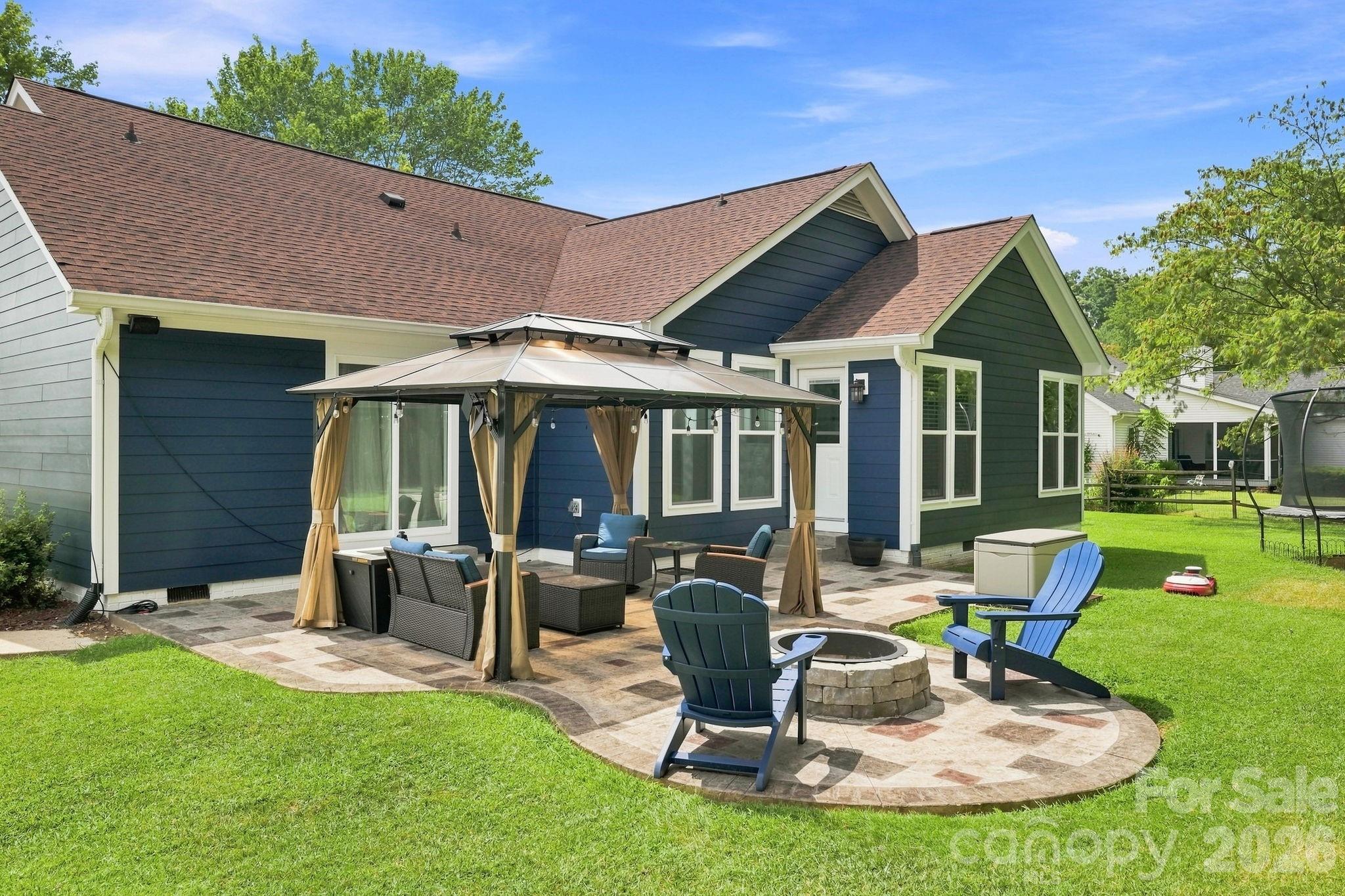 Outdoor Living & Patio Area - 106 Webbed Foot Road, Mooresville