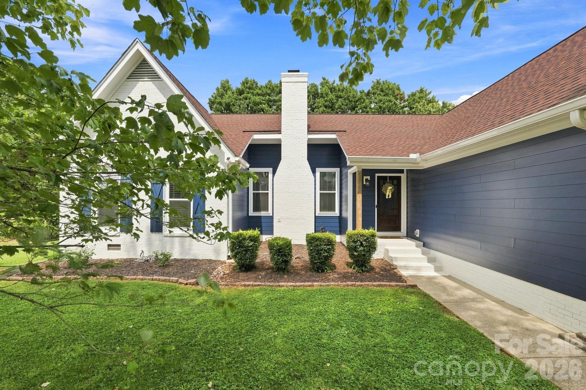 Nearly Half-Acre Corner Lot with Established Landscaping - 106 Webbed Foot Road, Mooresville