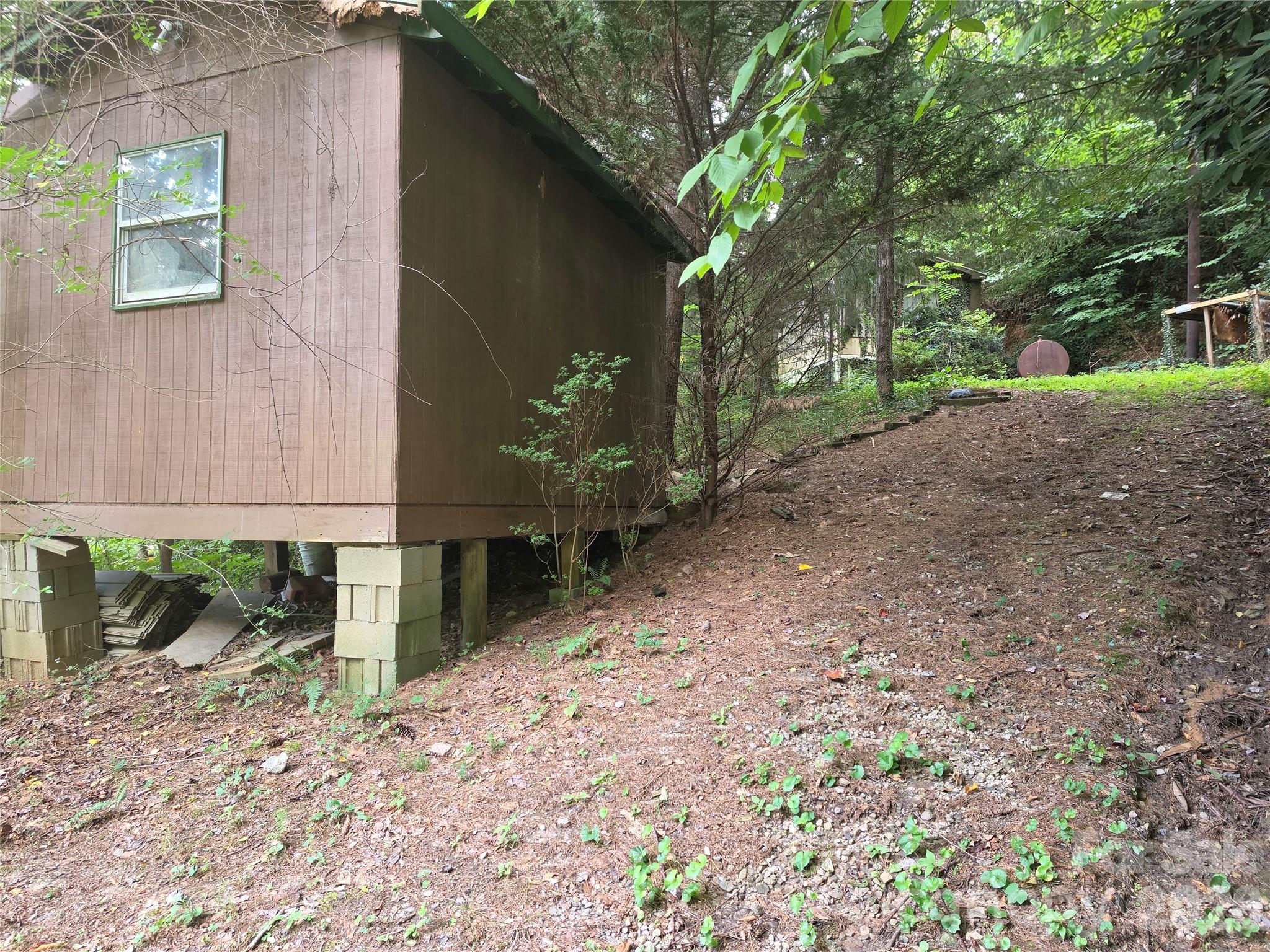 Single Family Residence at 40 Gunches Dirt Road, Candler, photo 17 of 19