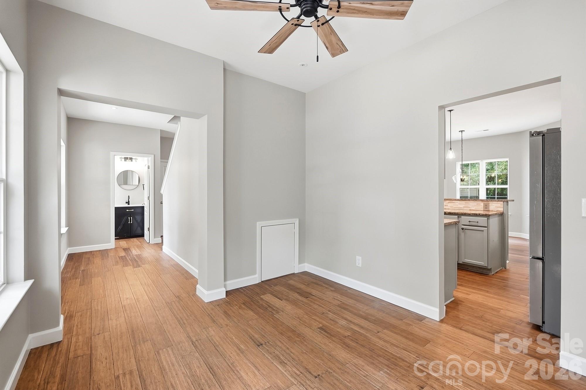 Flex Space enters kitchen and foyer - 11402 Heritage Green Drive, Cornelius