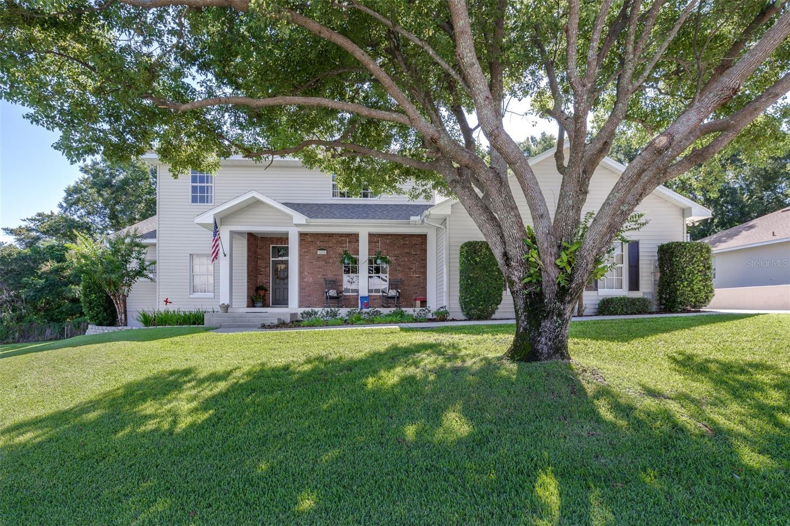 1016 S LAKE MARIAM DR