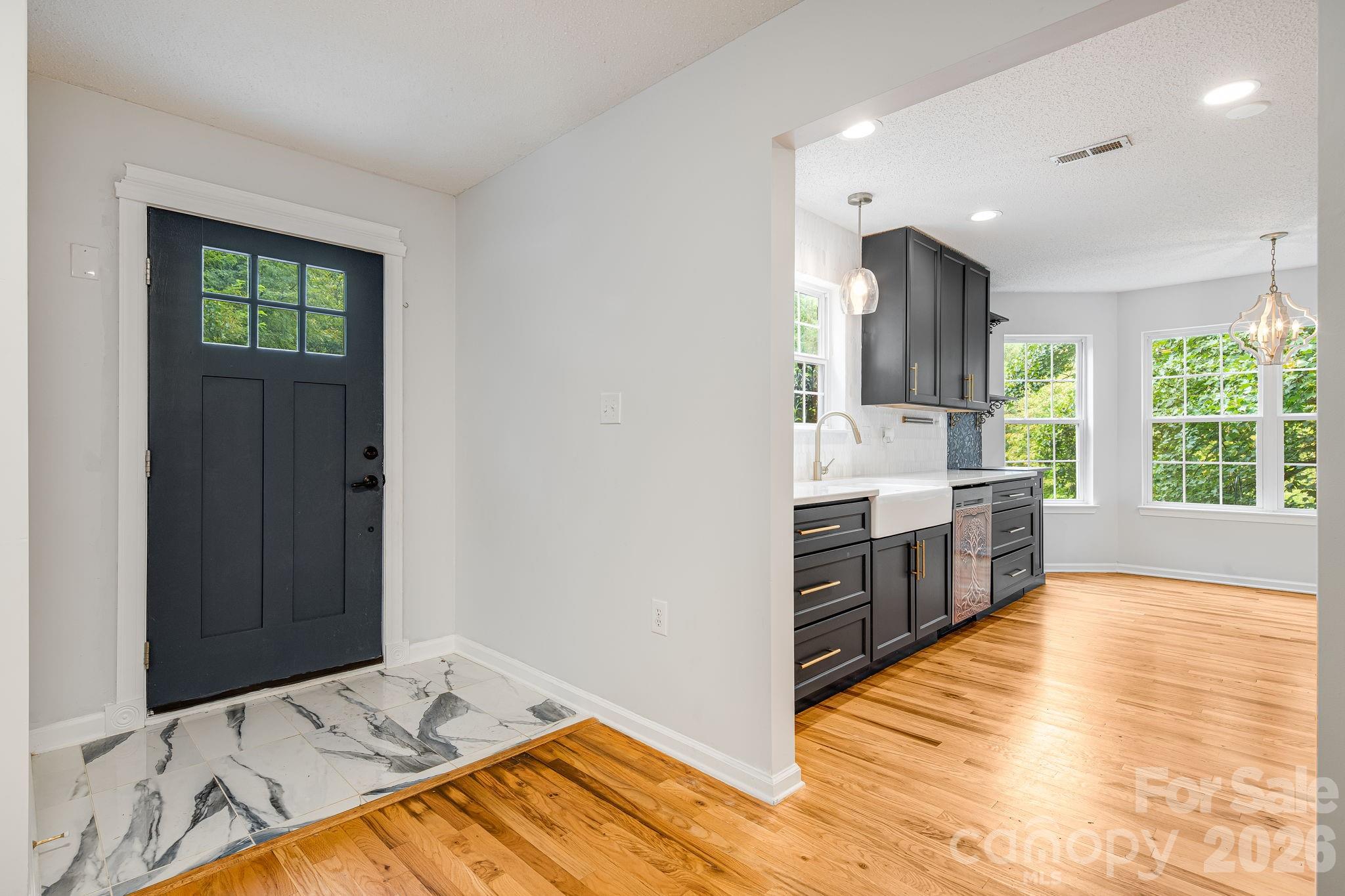 Single Family Residence at 747 Osborne Road, Clyde, photo 7 of 40