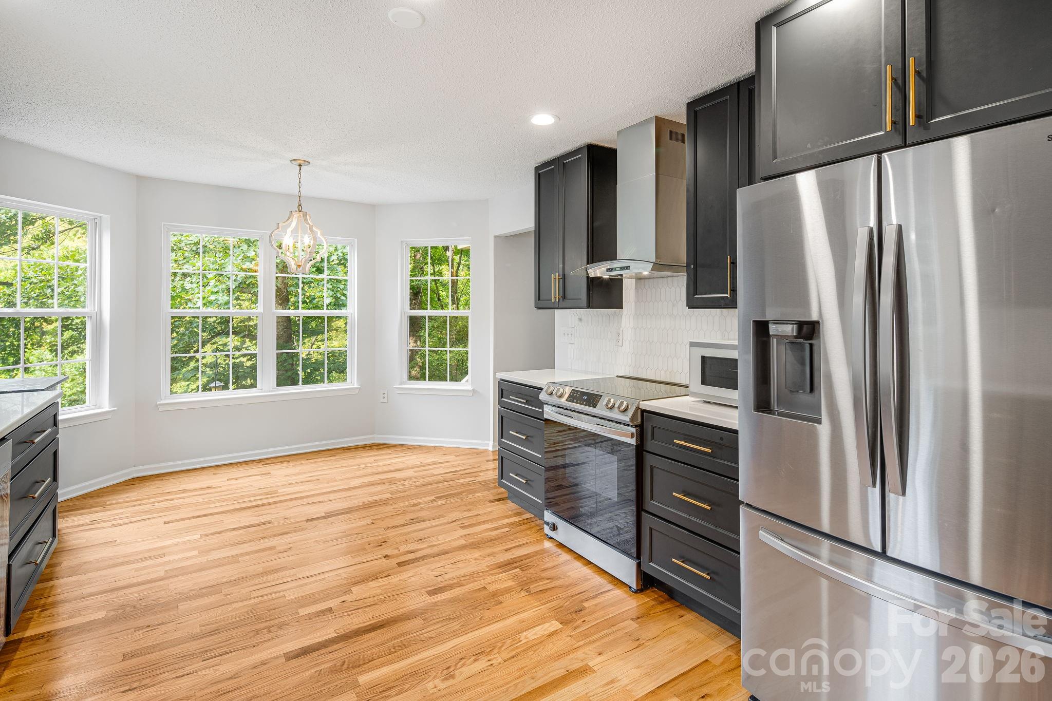Single Family Residence at 747 Osborne Road, Clyde, photo 9 of 40
