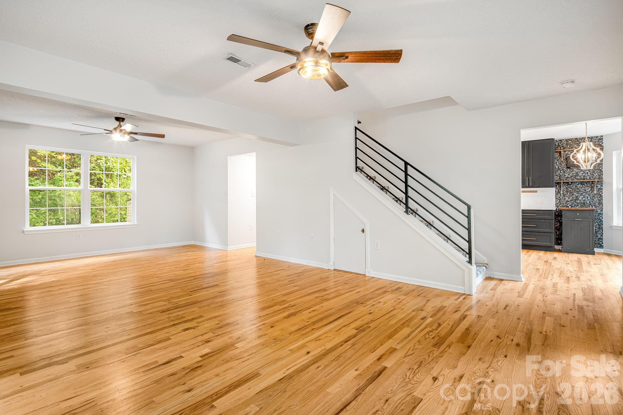 Single Family Residence at 747 Osborne Road, Clyde, photo 14 of 40