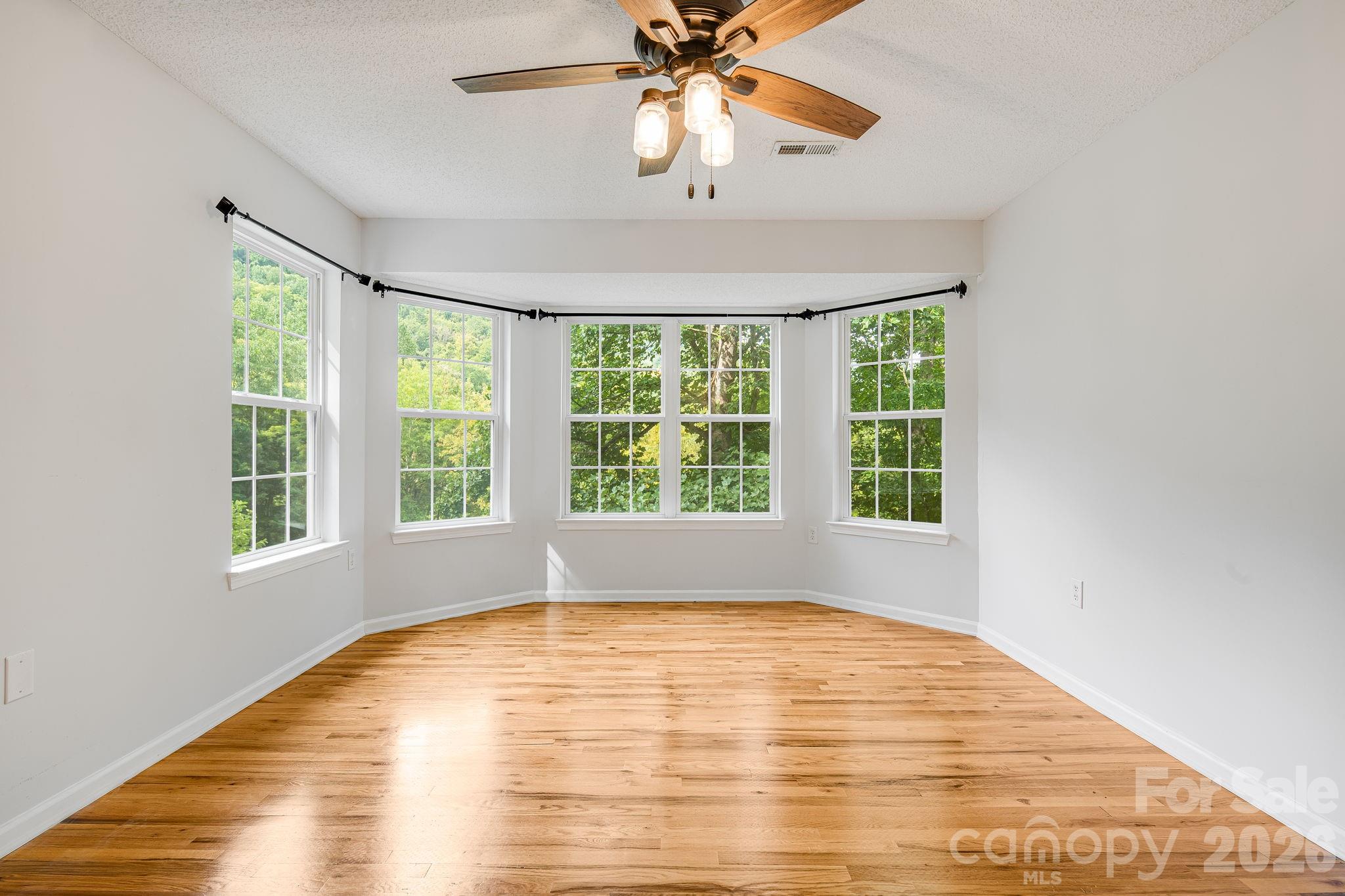 Single Family Residence at 747 Osborne Road, Clyde, photo 27 of 40