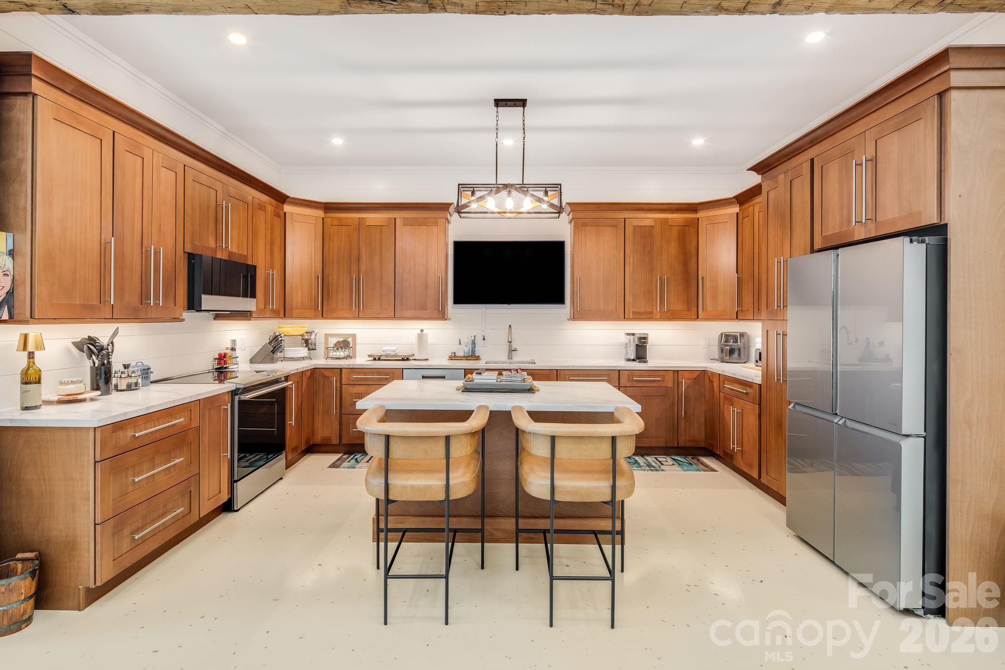 Condominium at 115 Speed Way, Lake Toxaway, photo 13 of 26