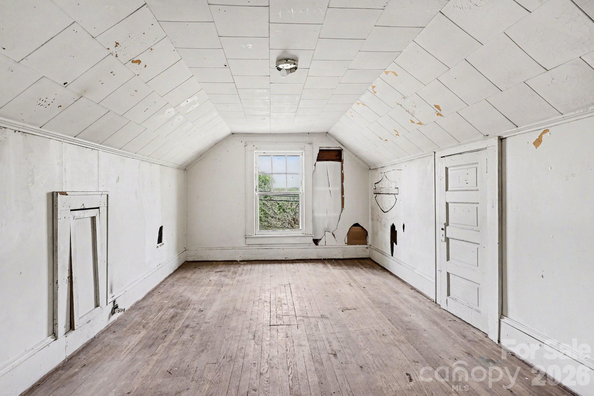 Single Family Residence at 1411 Ludwick Heights Lane, Salisbury, photo 29 of 44