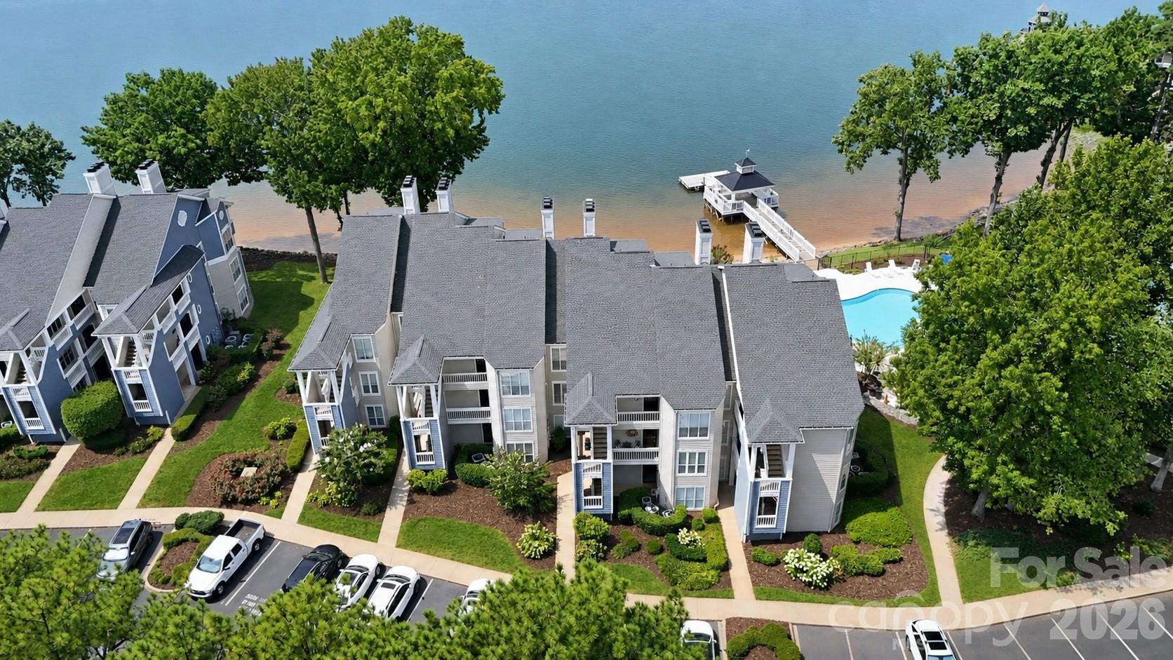 932 Southwest Drive