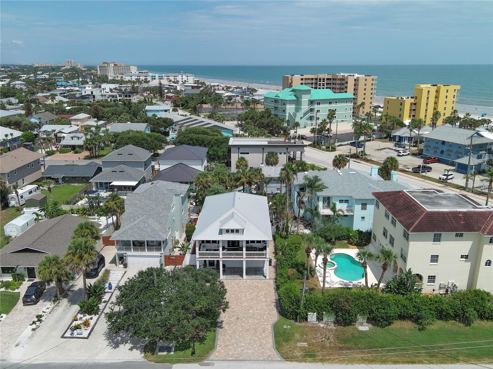 818 OCEAN AVE