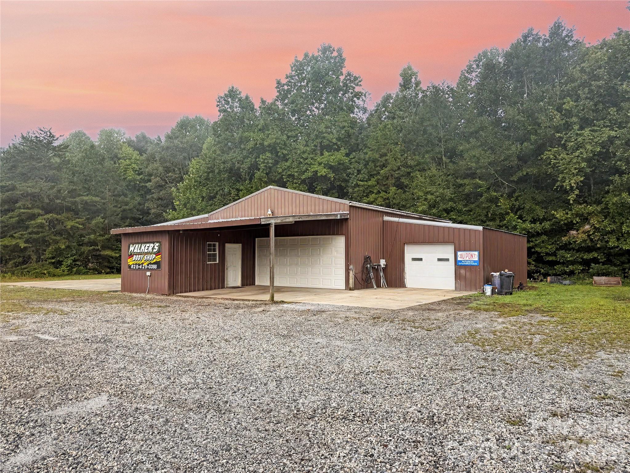 Automotive at 2330 Oakland Road, Forest City, photo 5 of 27