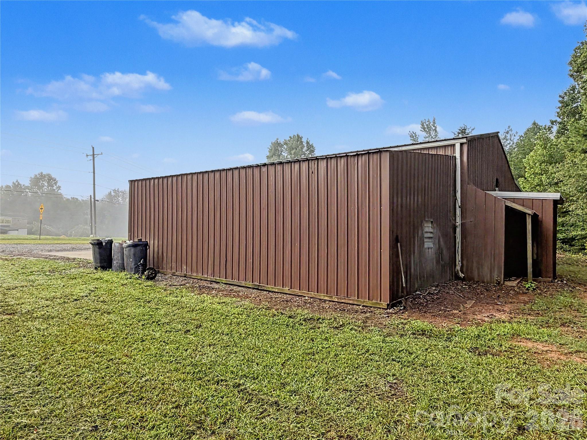 Automotive at 2330 Oakland Road, Forest City, photo 20 of 27