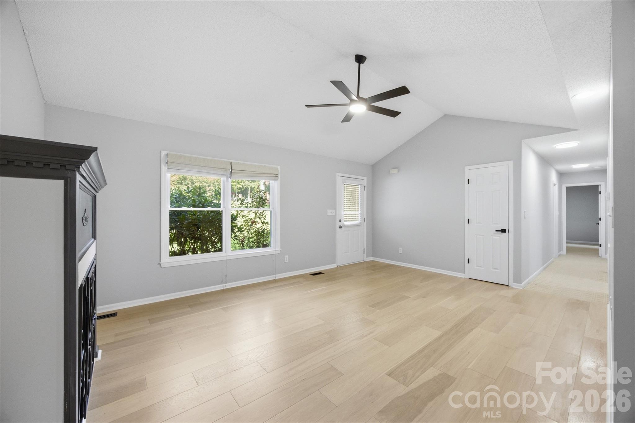 Single Family Residence at 1297 Creekview Drive, Gastonia, photo 7 of 31