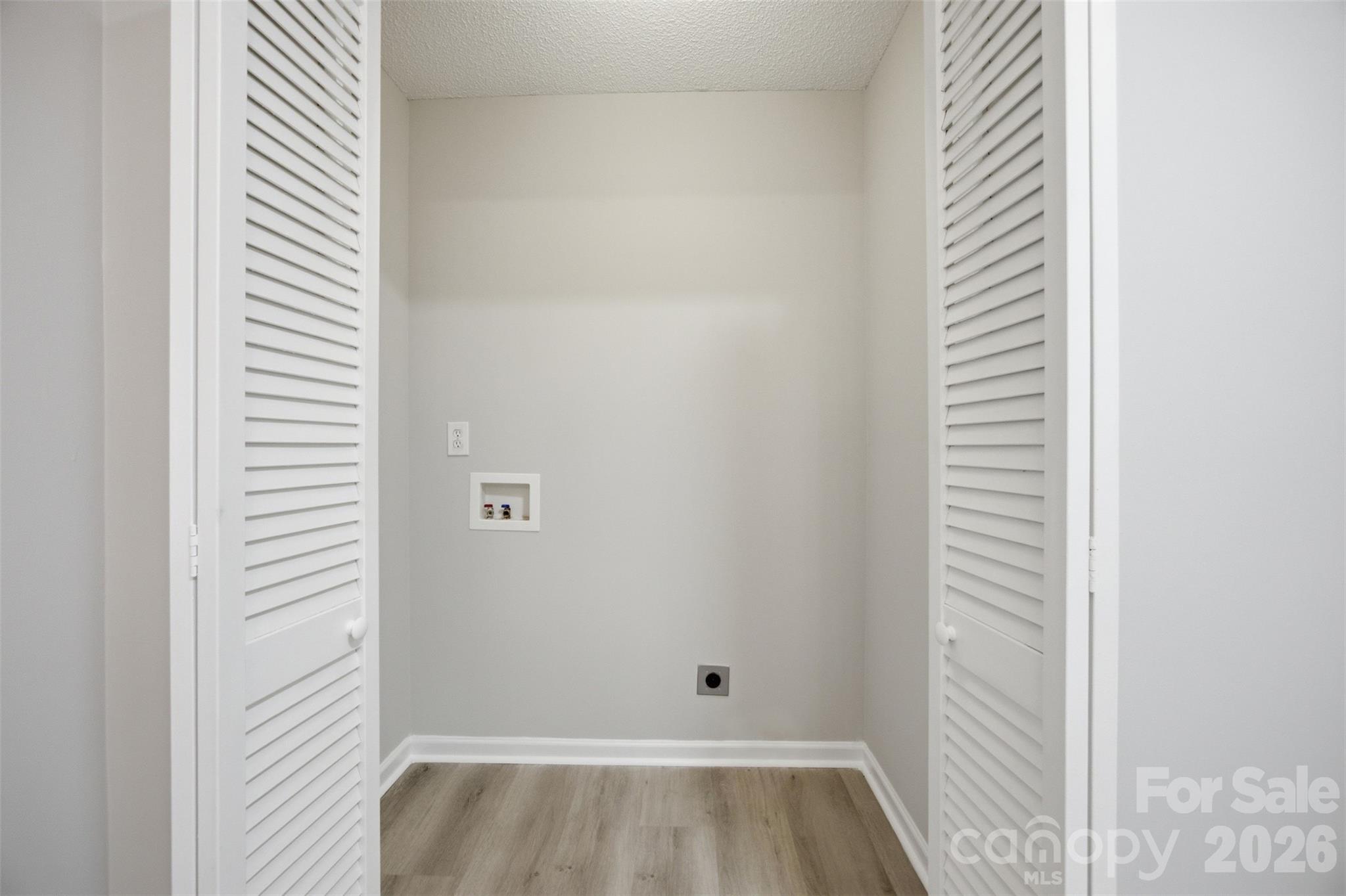 Single Family Residence at 1297 Creekview Drive, Gastonia, photo 14 of 31