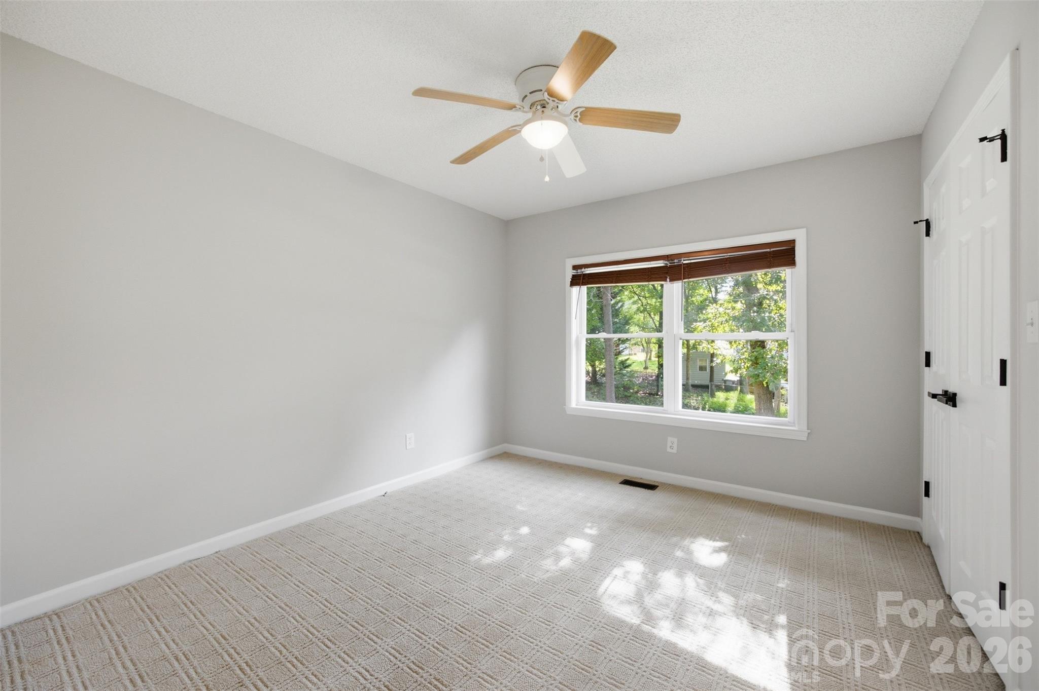 Single Family Residence at 1297 Creekview Drive, Gastonia, photo 15 of 31