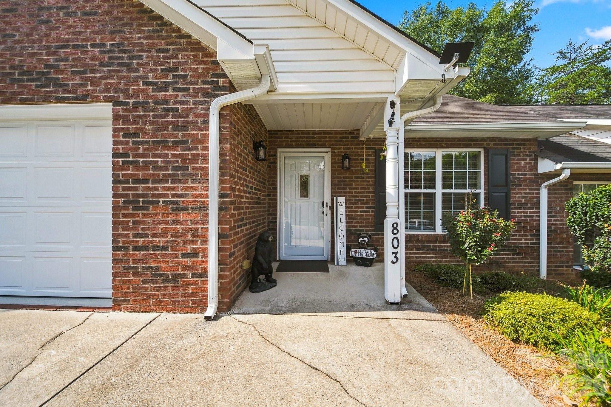 Townhouse at 803 Whetstone Place SW, Conover, photo 3 of 30