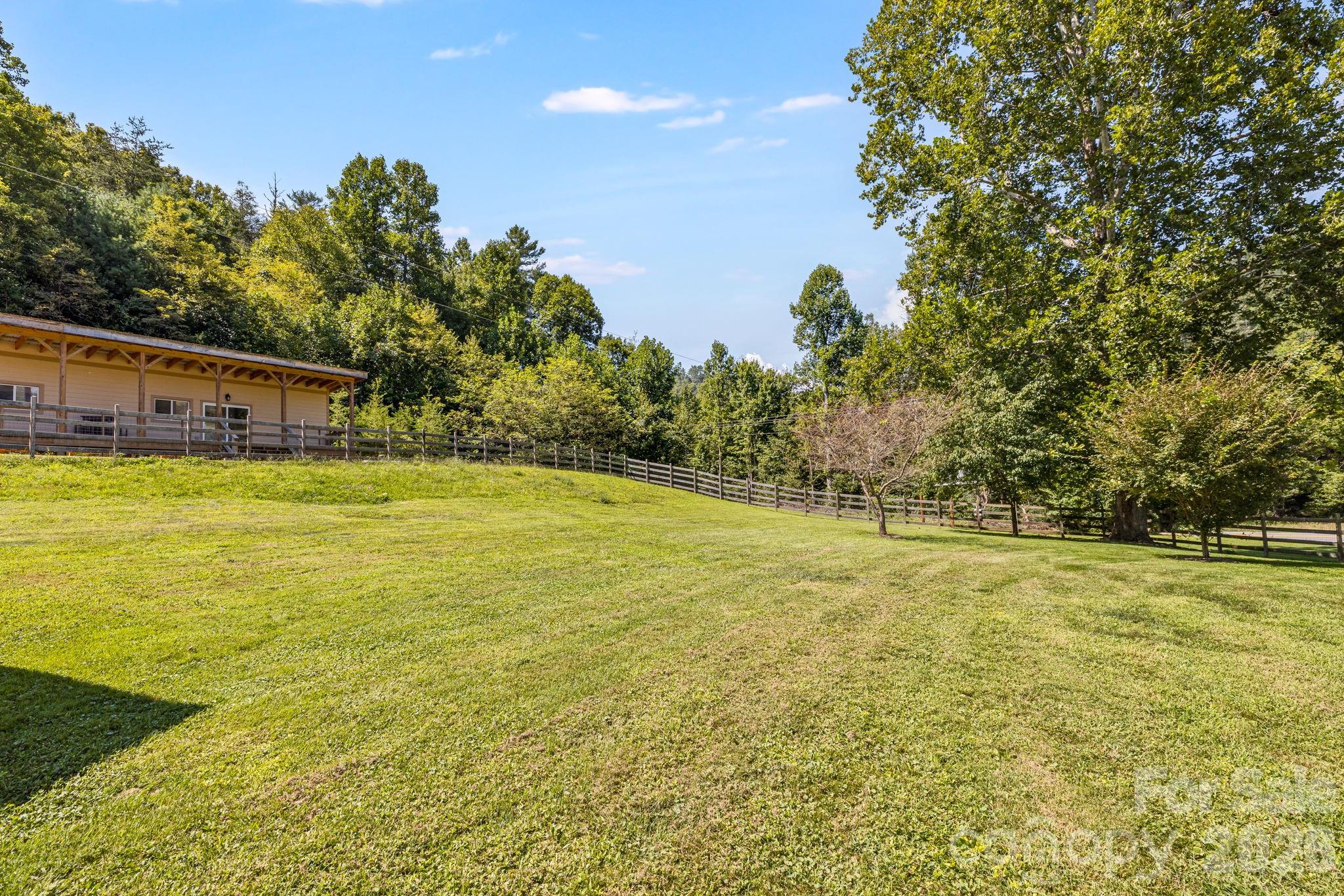 Level yard! - 58 Guntertown Road, Marshall