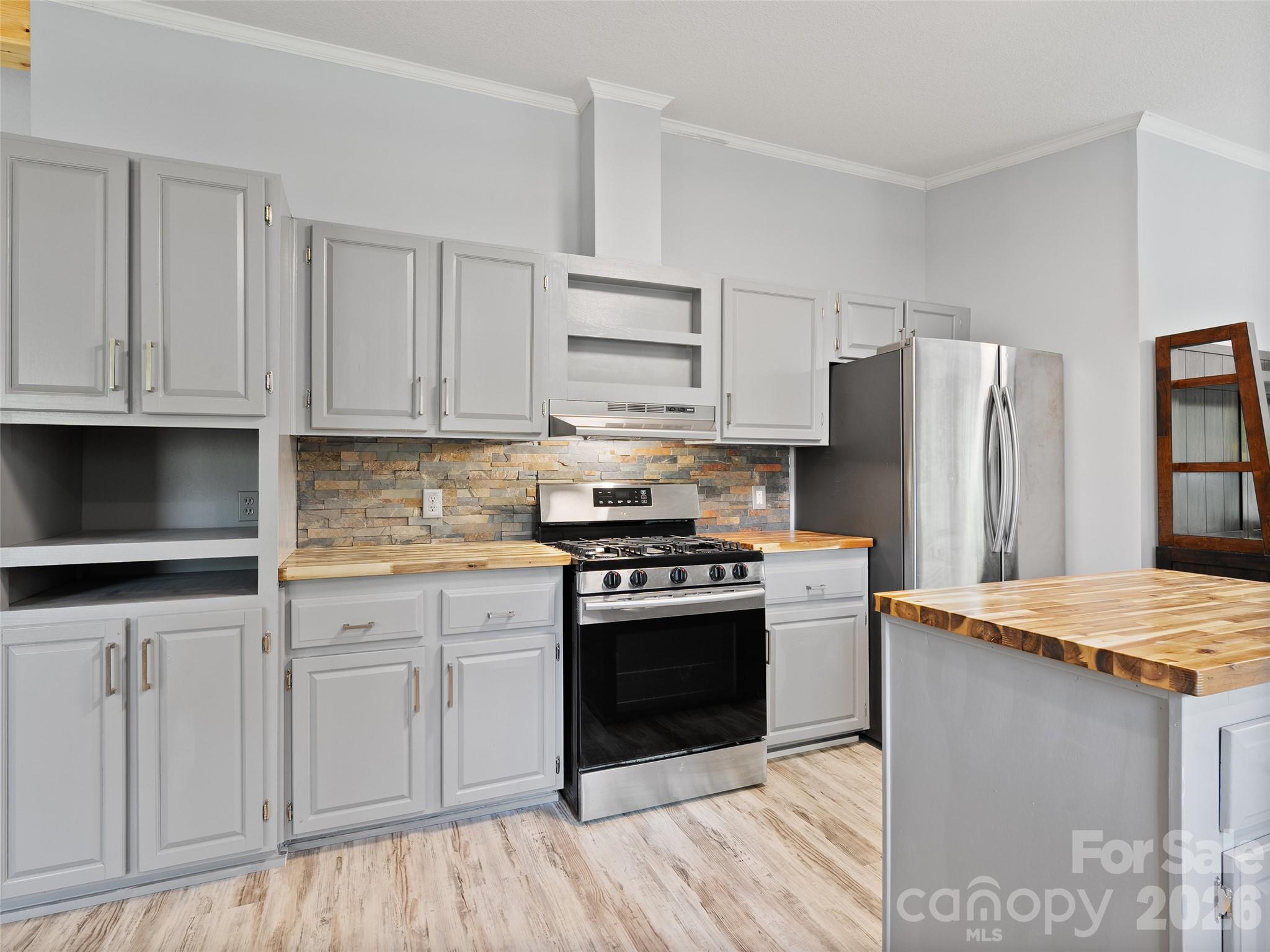Single Family Residence at 26 Lancelot Loop, Canton, photo 13 of 33