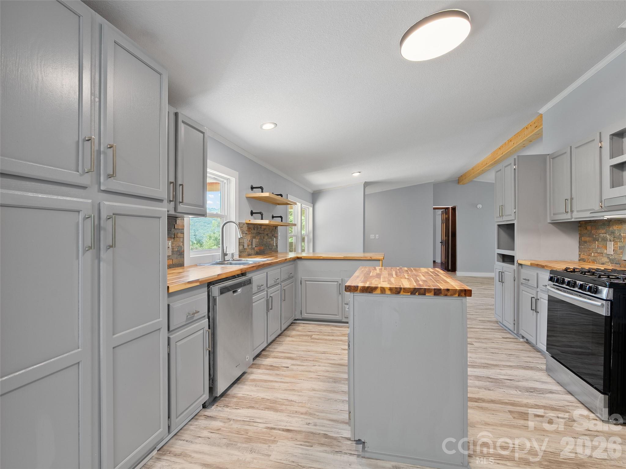 Single Family Residence at 26 Lancelot Loop, Canton, photo 14 of 33