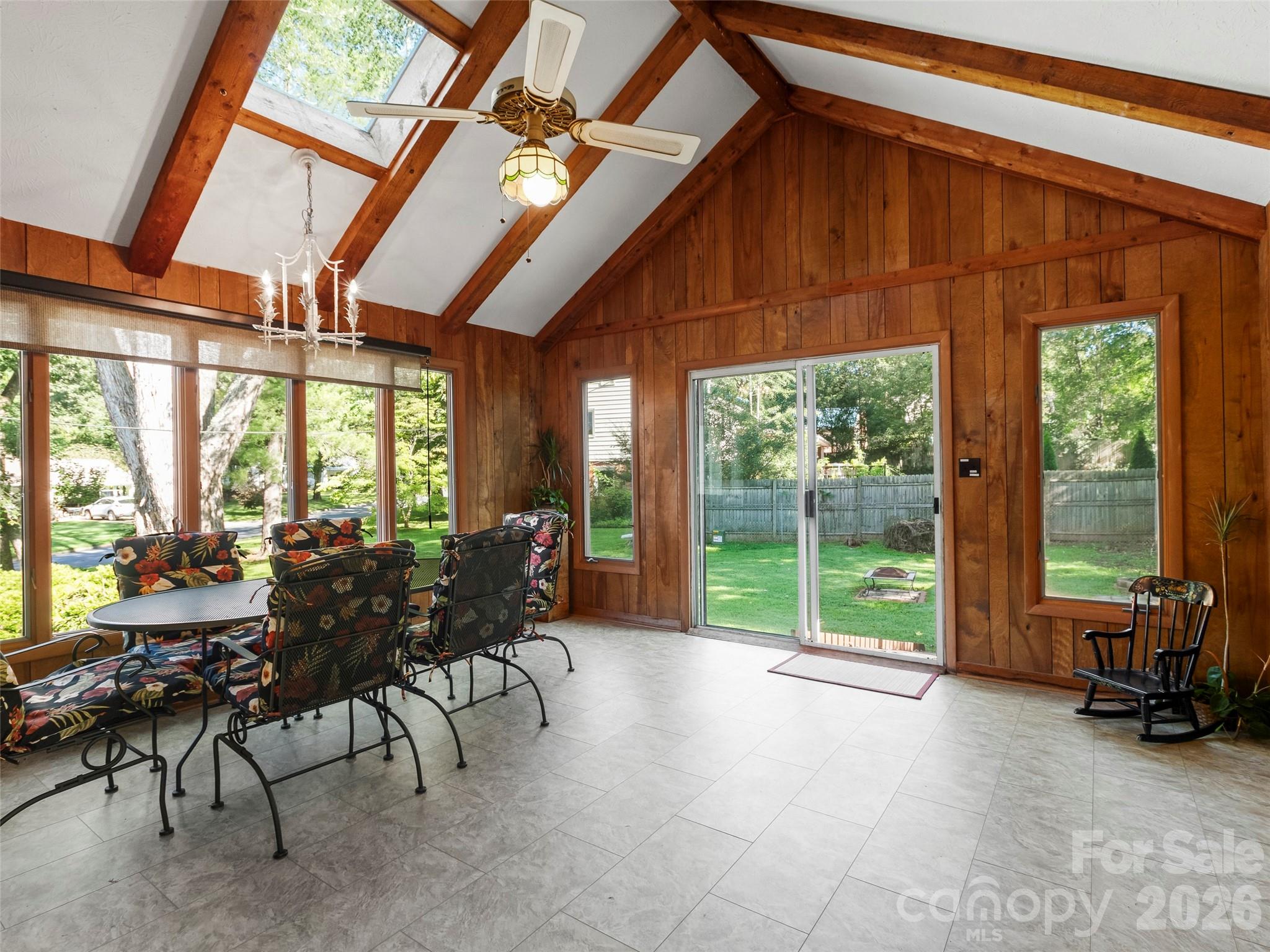 Beautiful sunroom - 101 Castlerock Drive, Asheville
