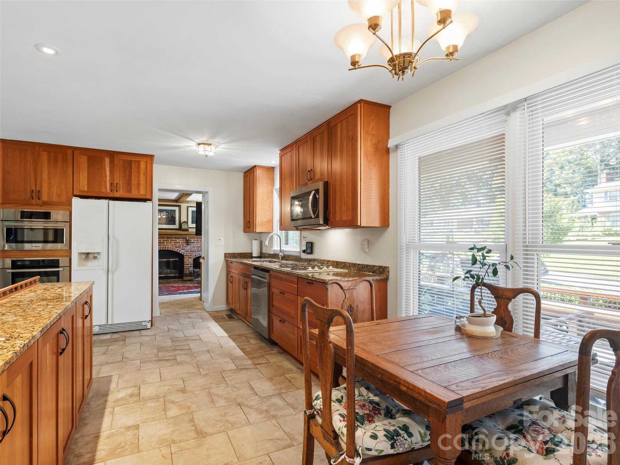Kitchen - 101 Castlerock Drive, Asheville