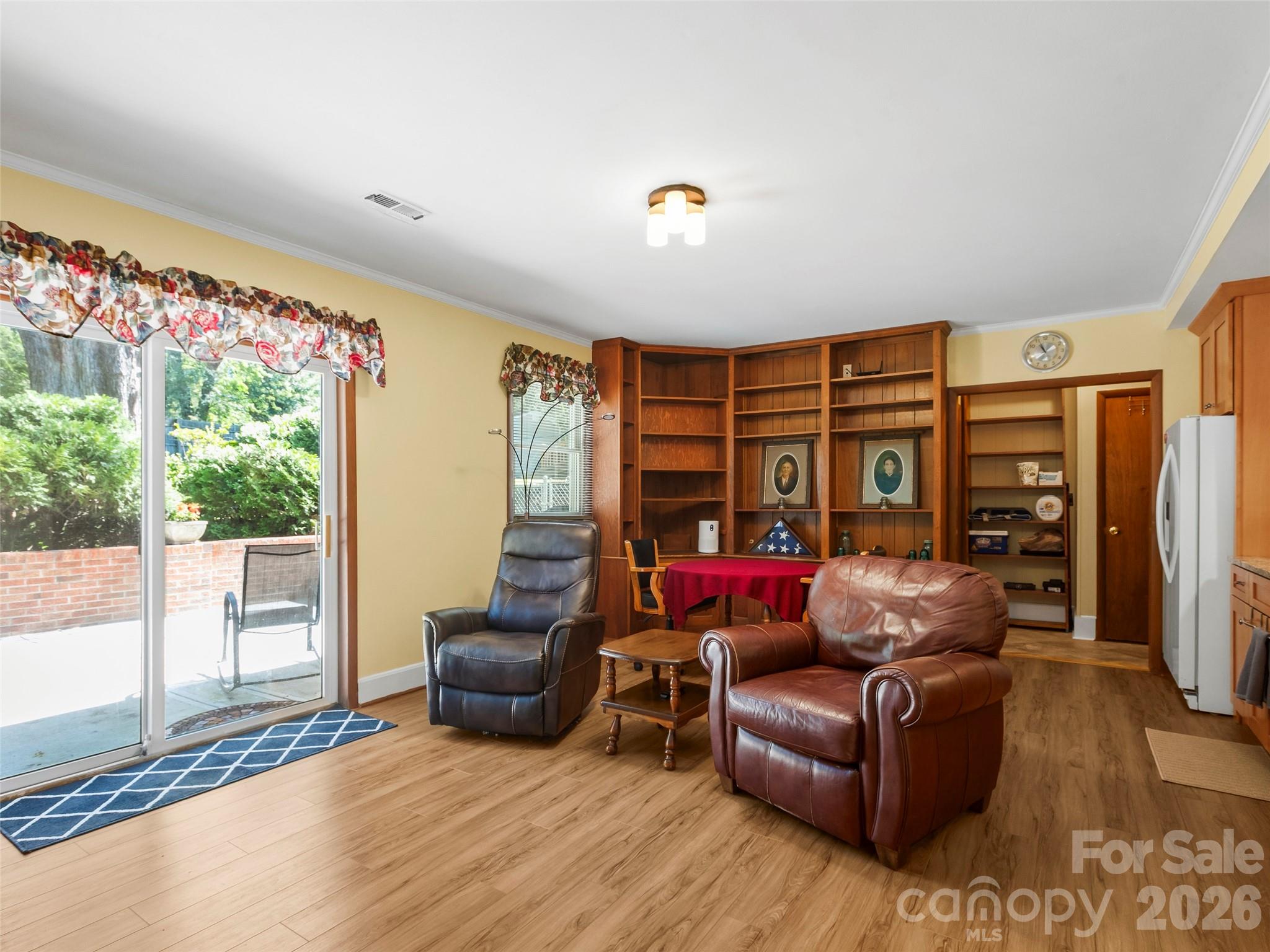 Basement apartment - 101 Castlerock Drive, Asheville