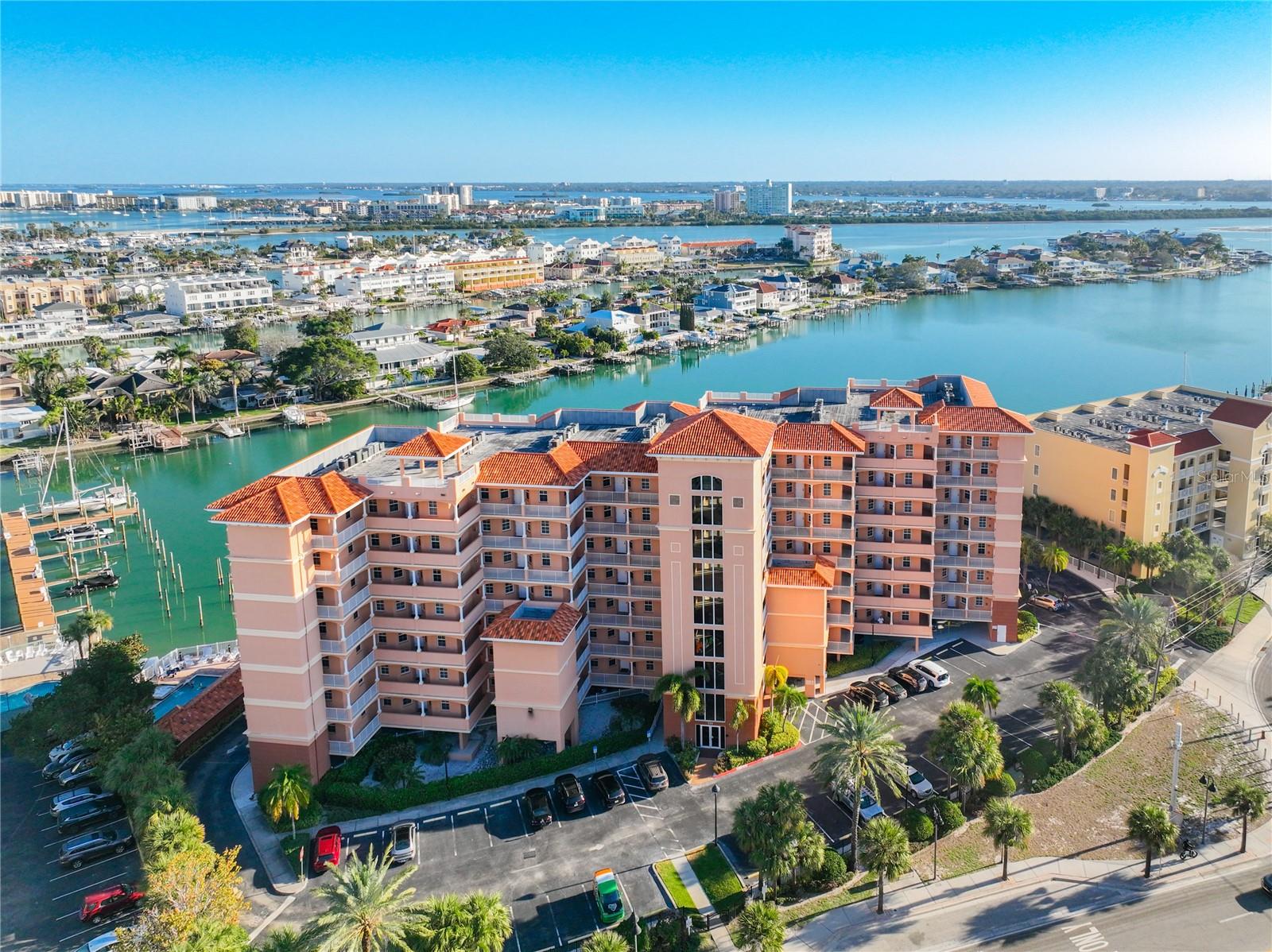 Condominium at 530 S GULFVIEW BLVD #500, CLEARWATER, photo 11 of 68