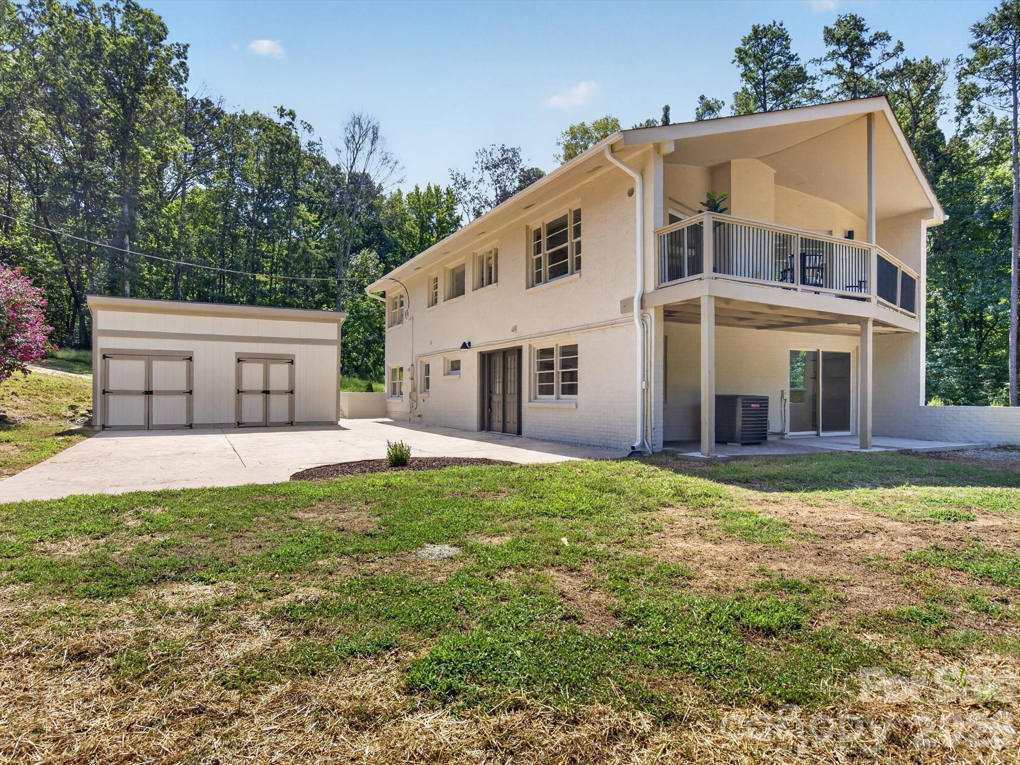 Single Family Residence at 2532 Sam Newell Road, Matthews, photo 33 of 44