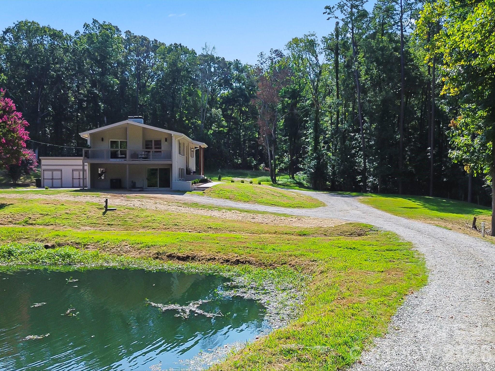 Single Family Residence at 2532 Sam Newell Road, Matthews, photo 38 of 44