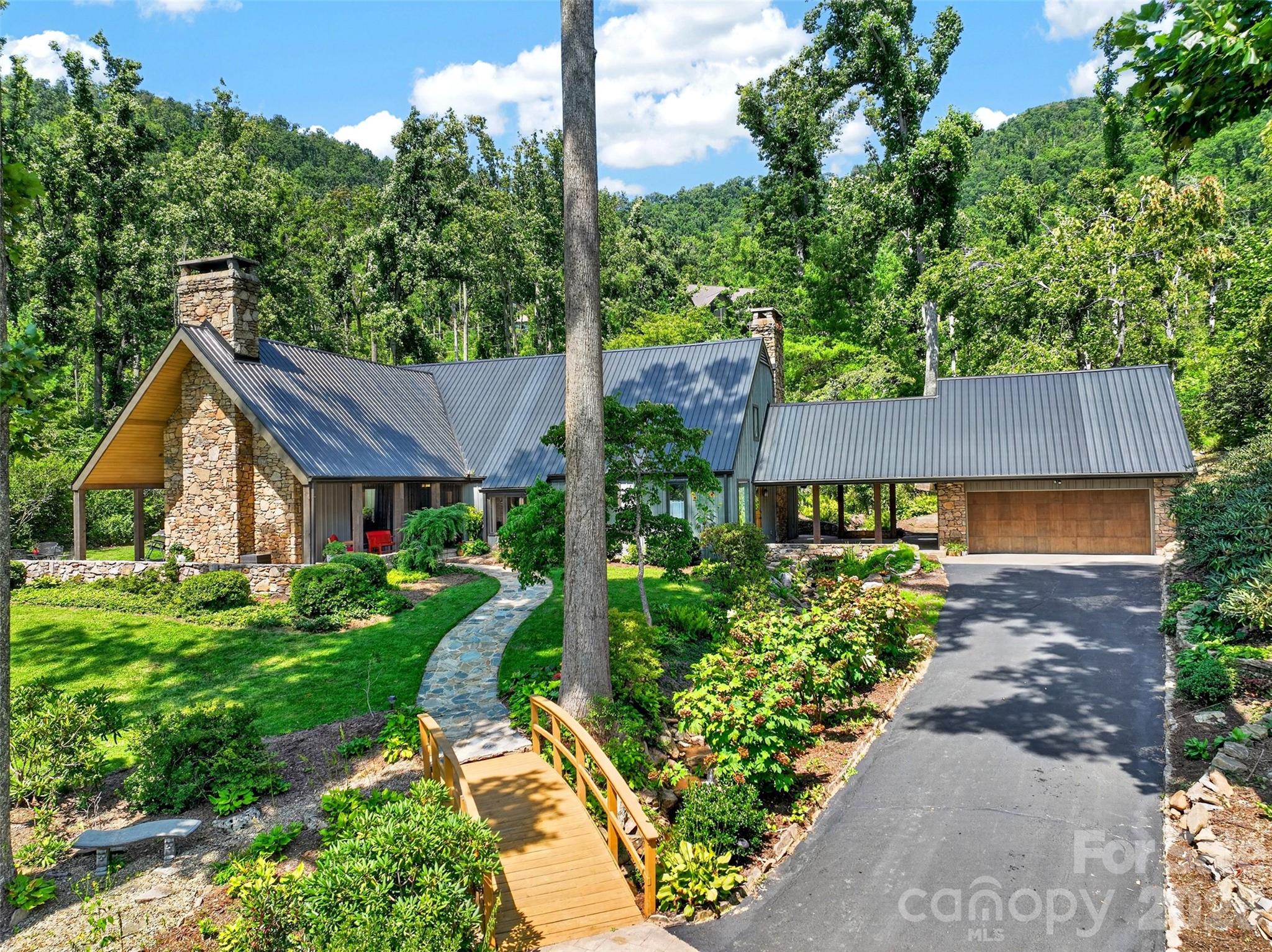 Single Family Residence at 299 Webb Cove Road, Asheville, photo 2 of 48