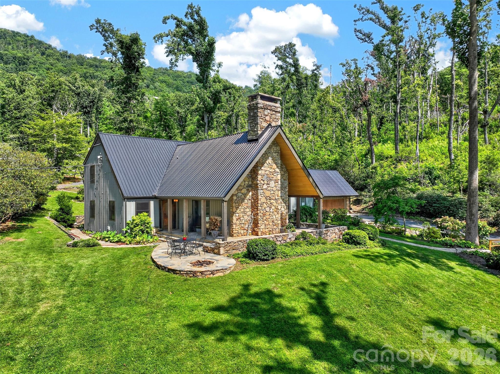 Single Family Residence at 299 Webb Cove Road, Asheville, photo 3 of 48