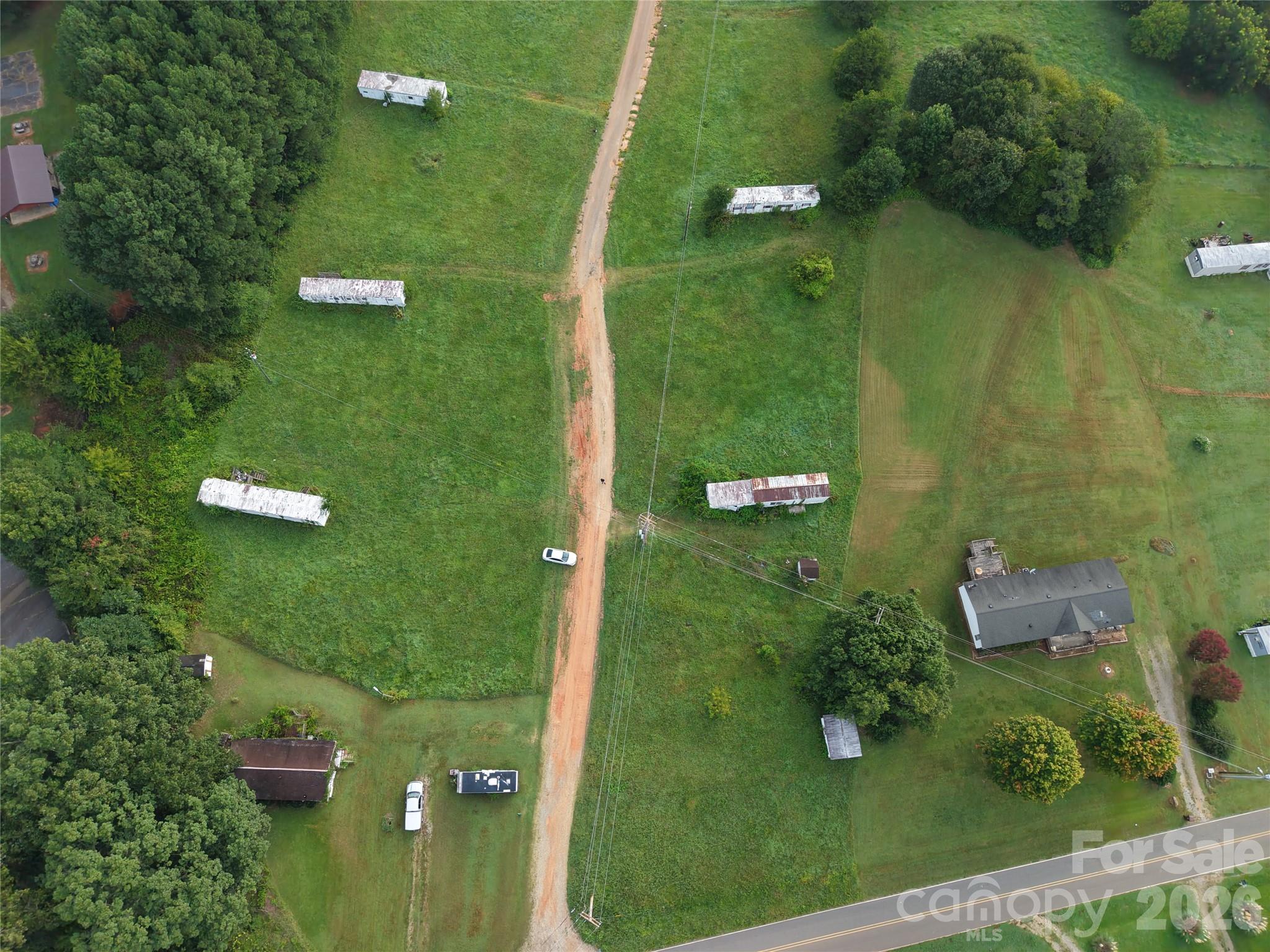 Manufactured Home Park at 6656 Catfish Drive, Sherrills Ford, photo 5 of 10