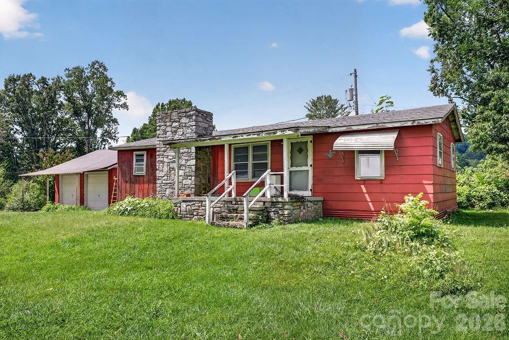 No Value given to second house - total renovation needed. Do not enter house without appointment. - 2409 Lucas Street, Hendersonville